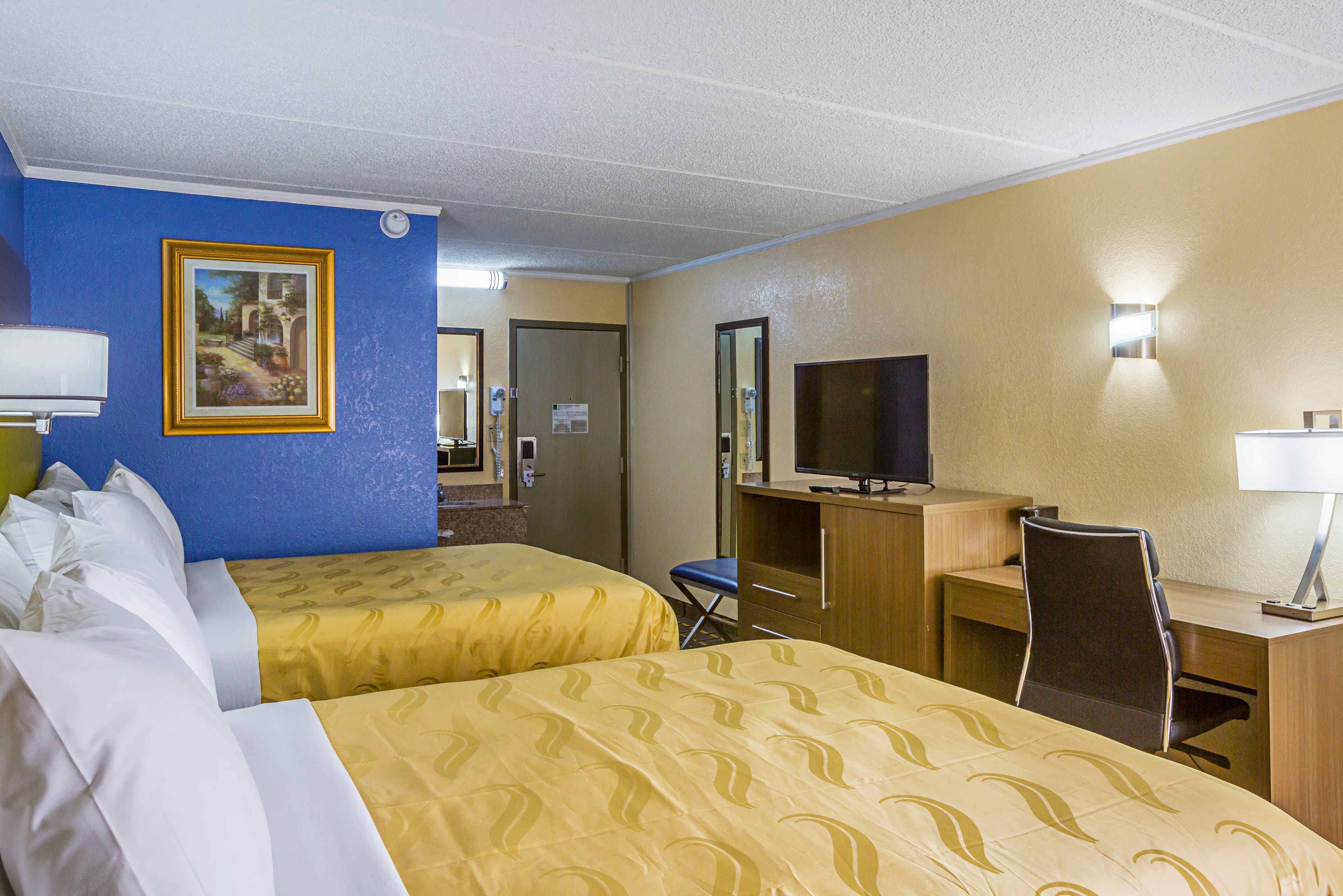 Quality Inn & Suites near Six Flags East — 19