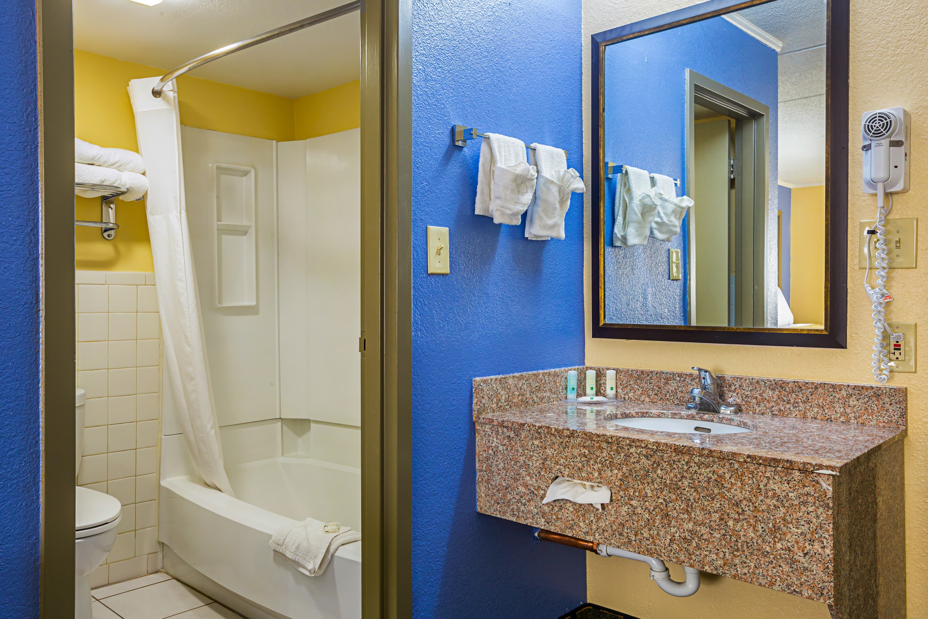 Quality Inn & Suites near Six Flags East — 21