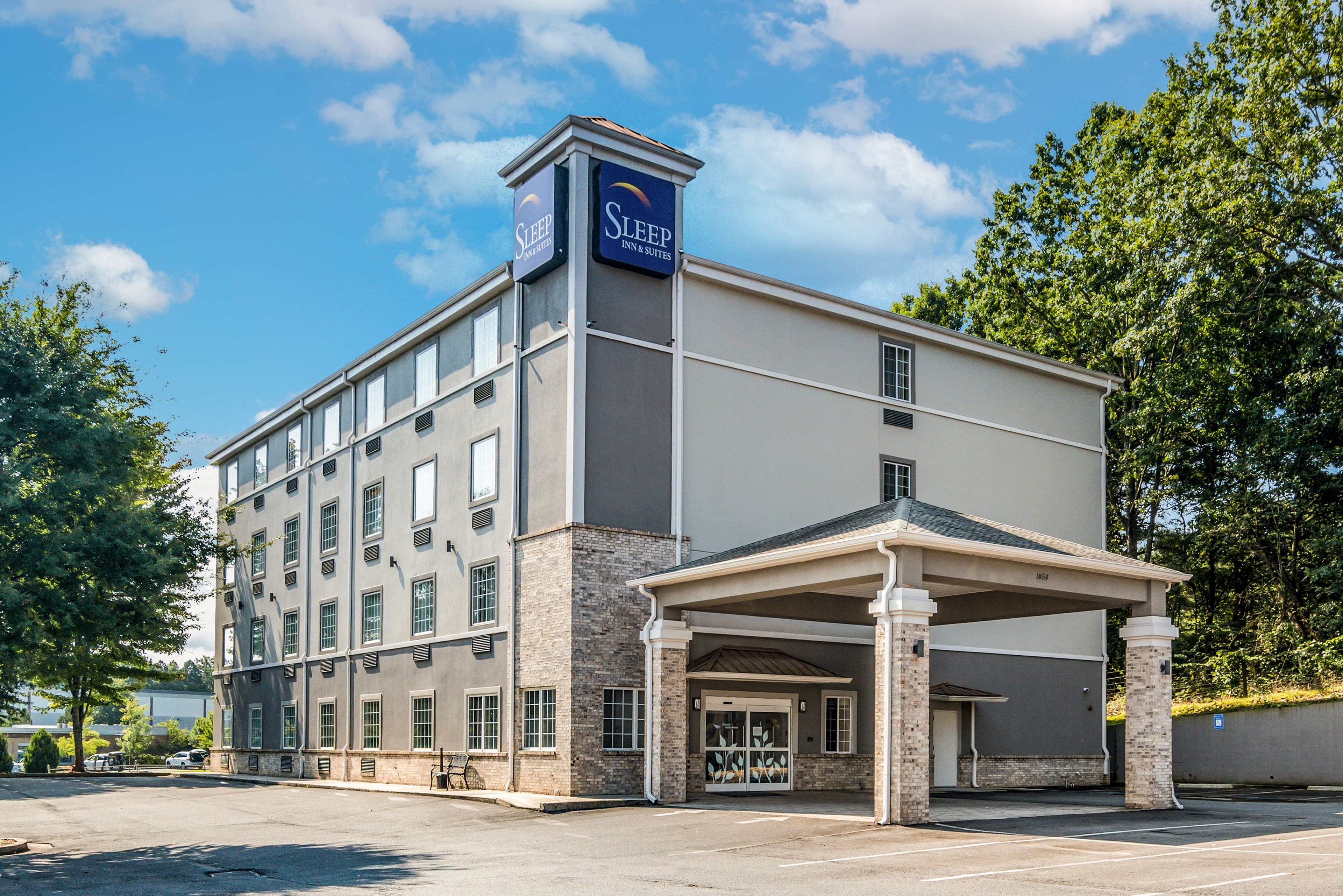 Sleep Inn & Suites At Kennesaw State University - Image 1