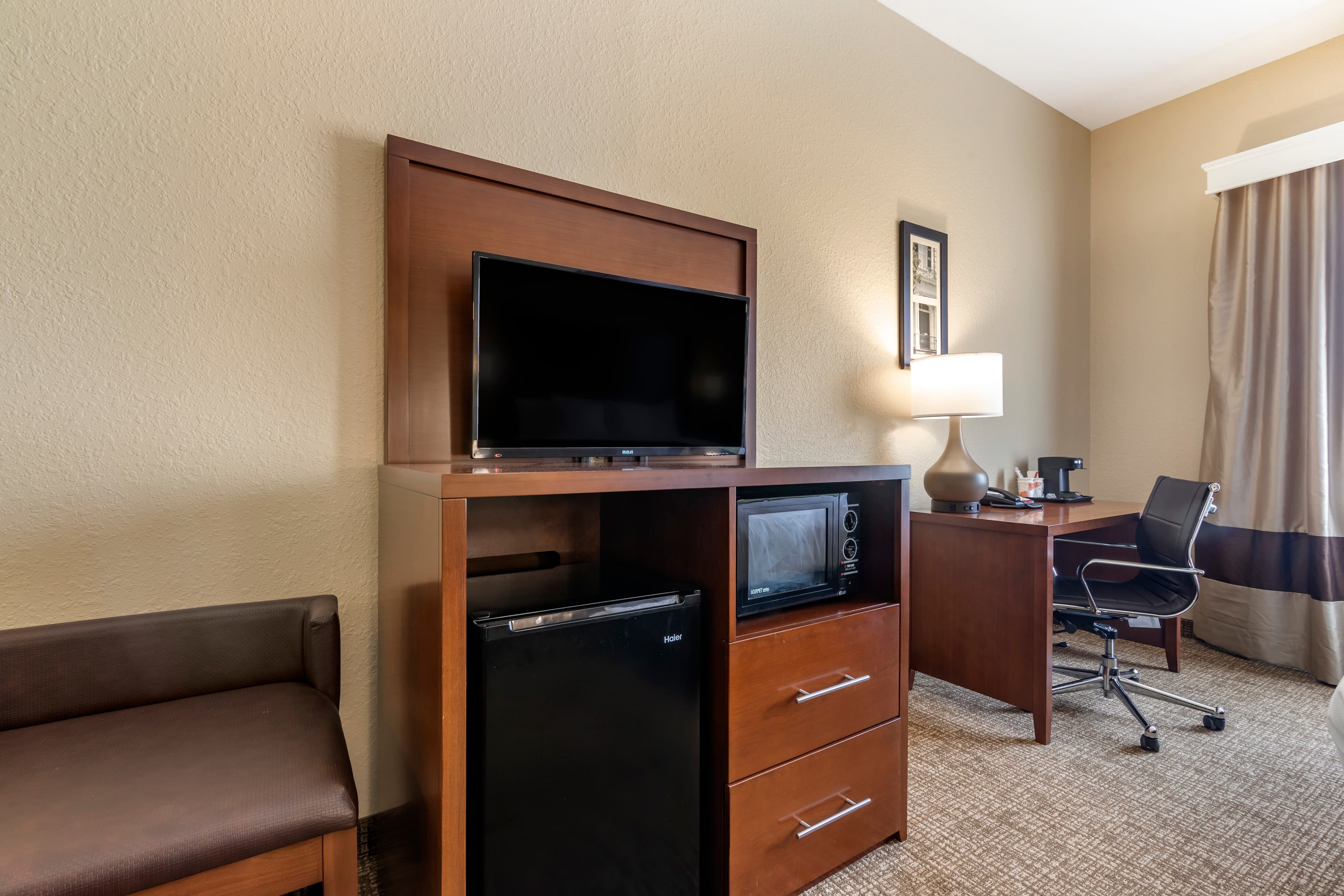 Comfort Inn Blackshear Hwy 84 - Image 4