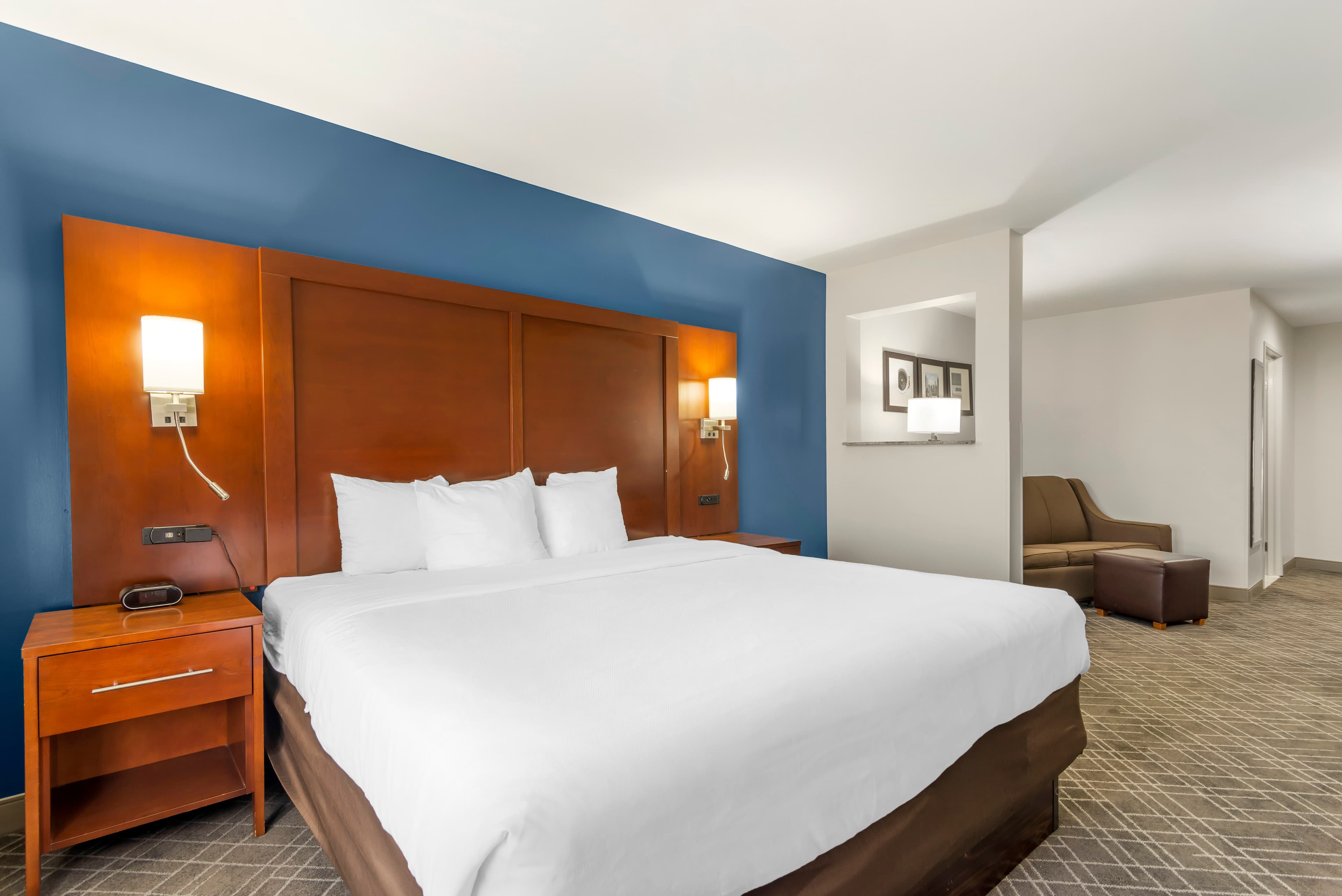 Comfort Suites Atlanta Airport — 7