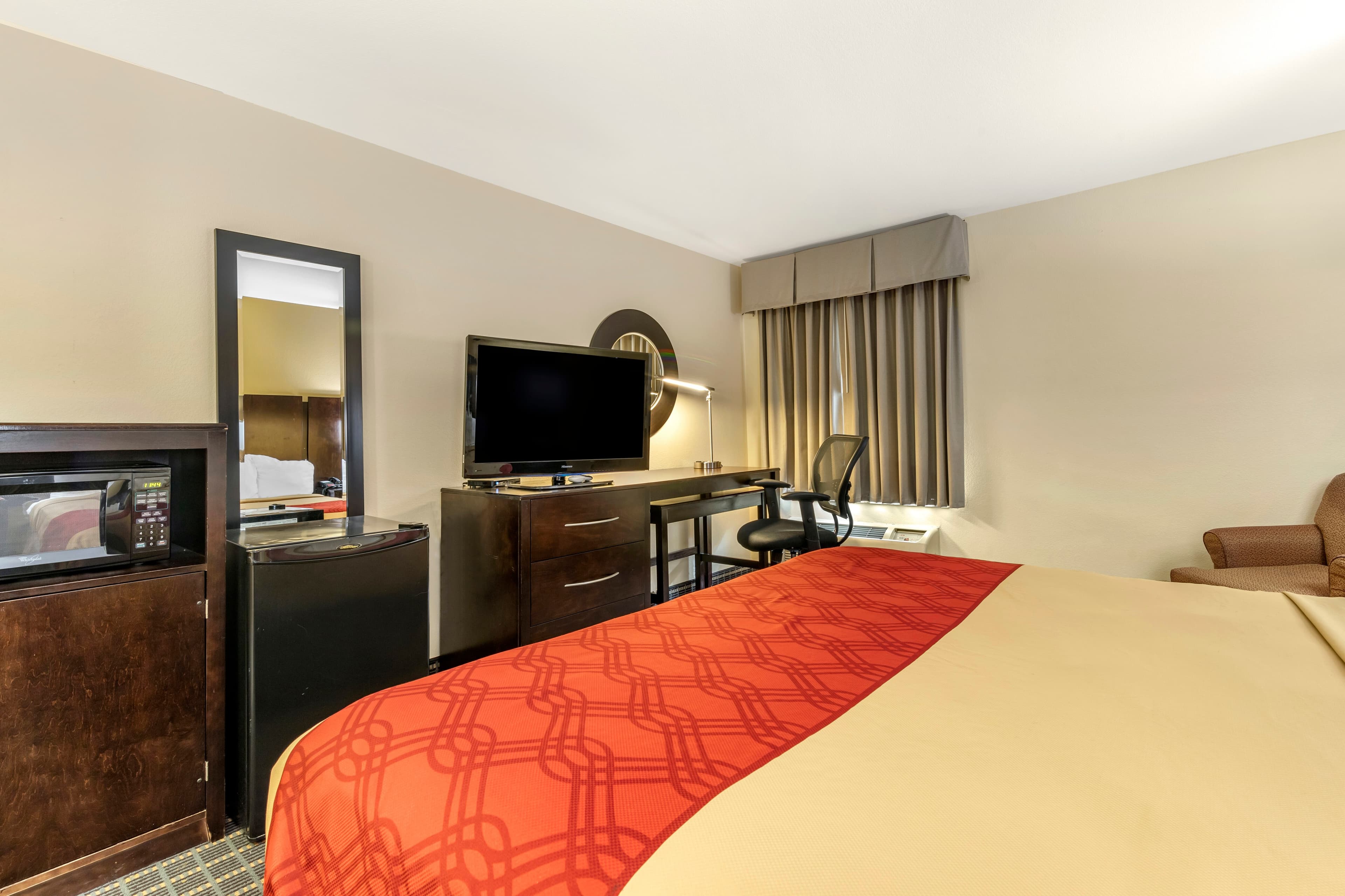 Econo Lodge Brunswick Travel Center — 8