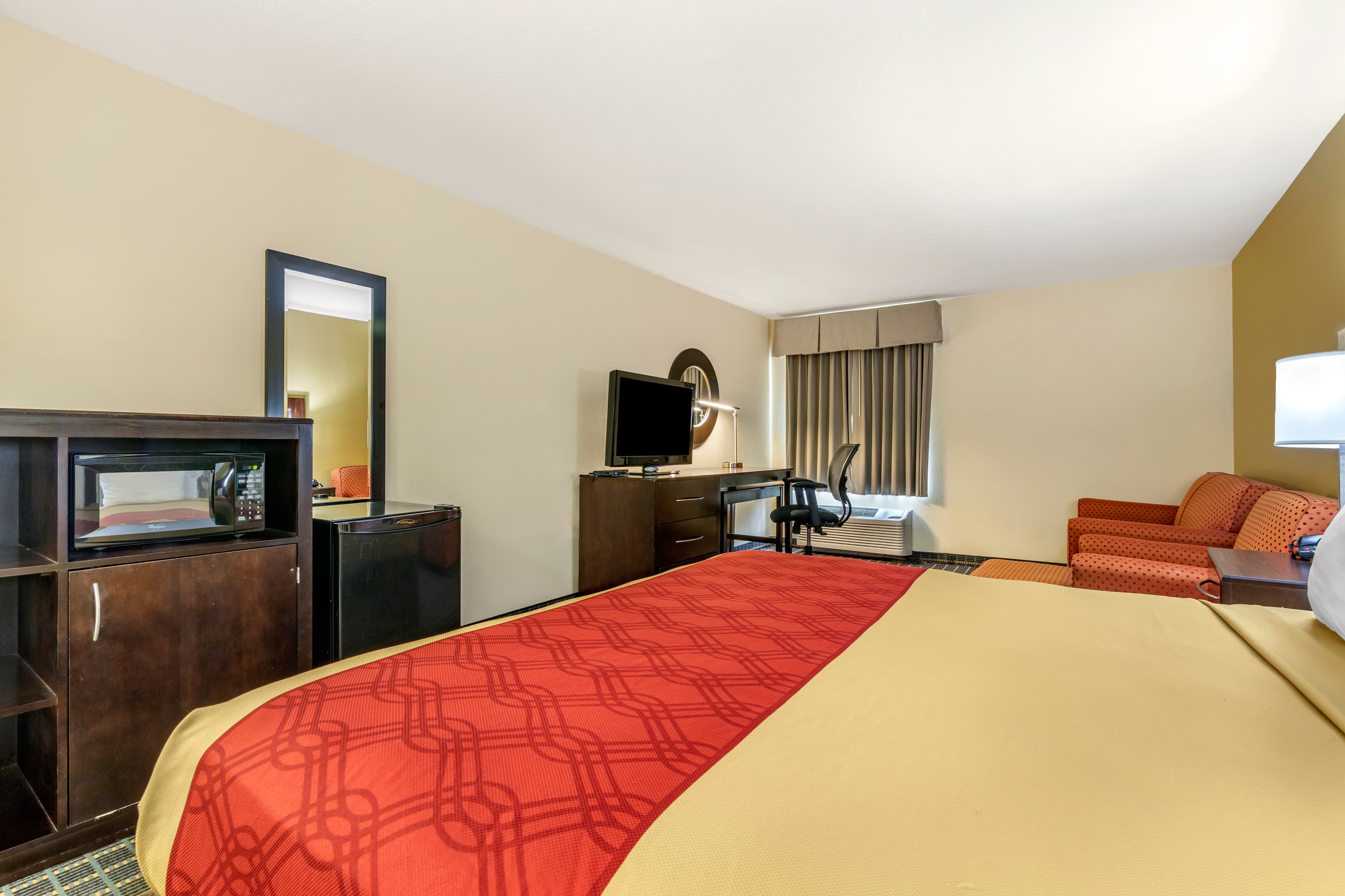 Econo Lodge Brunswick Travel Center — 14
