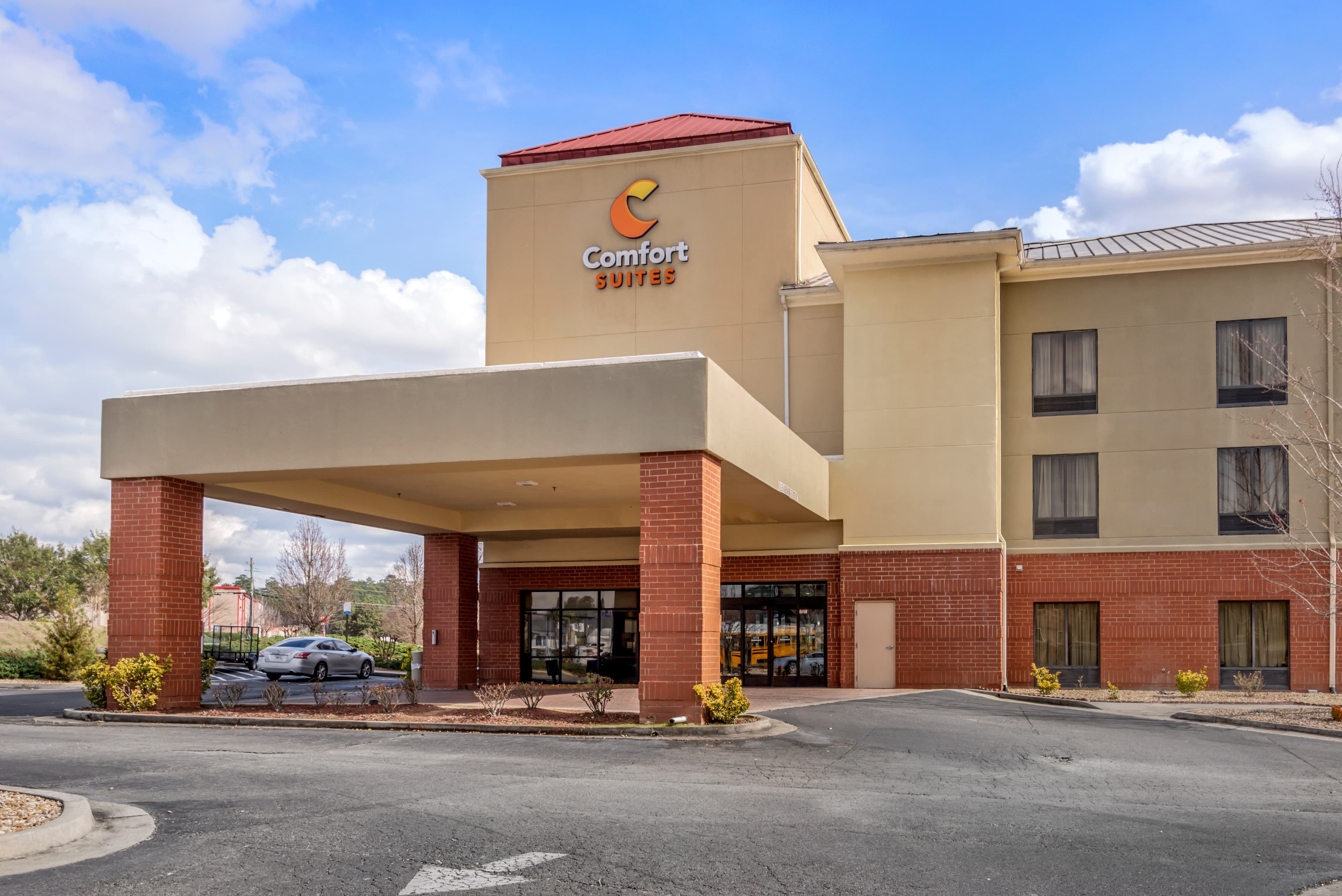 Comfort Suites Macon Northwest - Image 1
