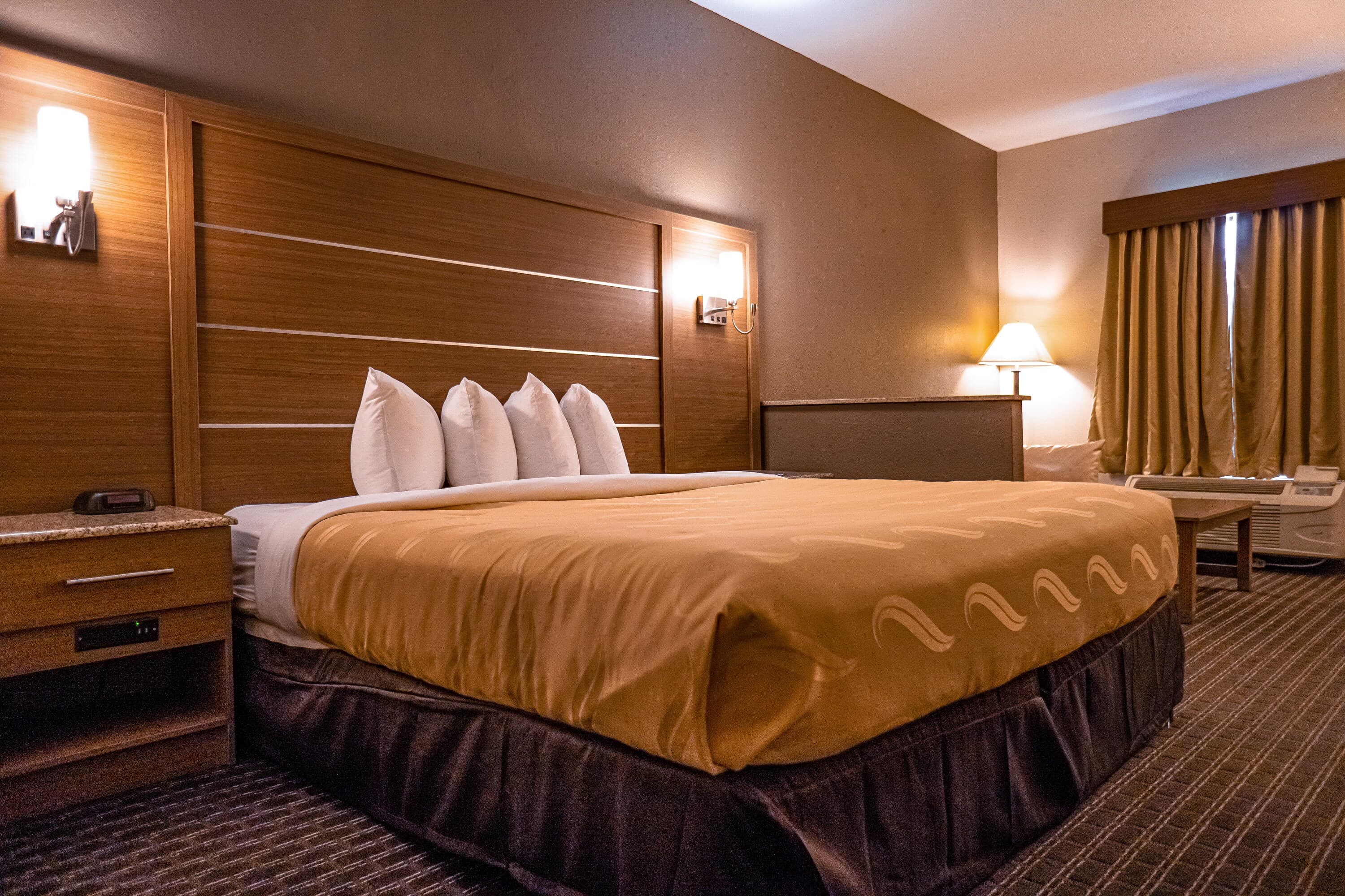 Quality Inn & Suites near Six Flags - Austell — 33