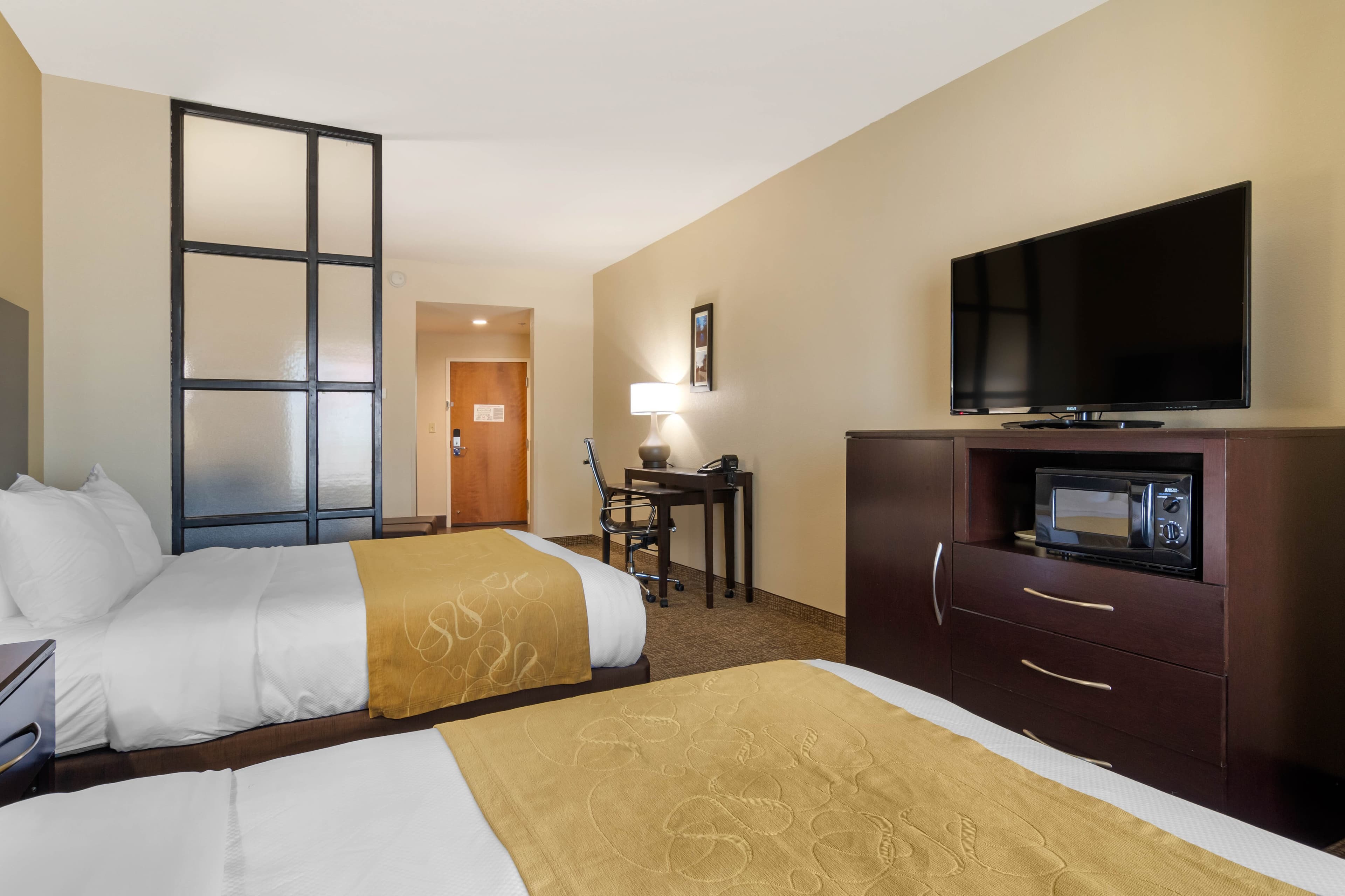 Comfort Suites Byron Warner Robins - Image 4