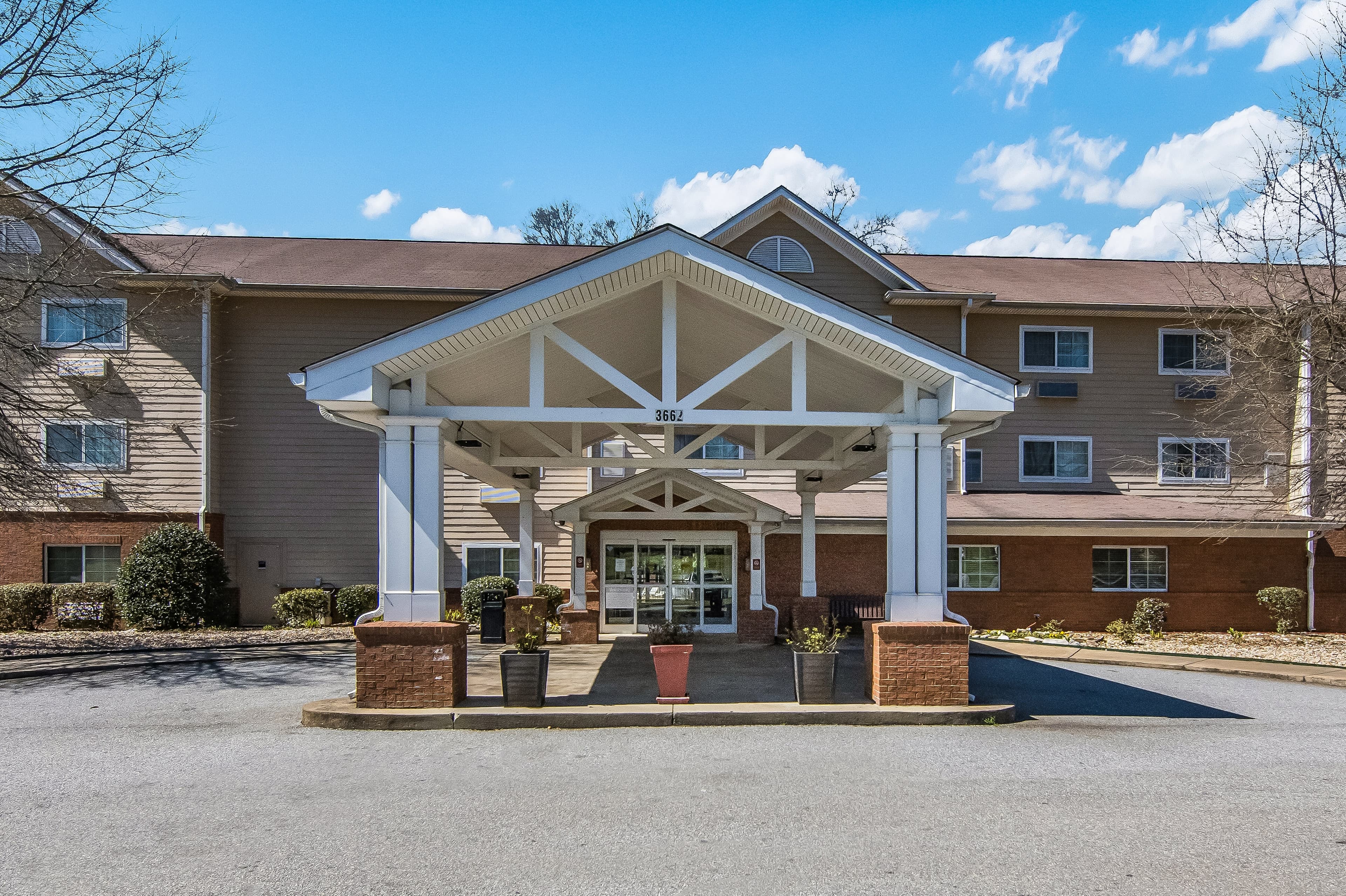 Sleep Inn & Suites Columbus near Fort Benning - Image 1