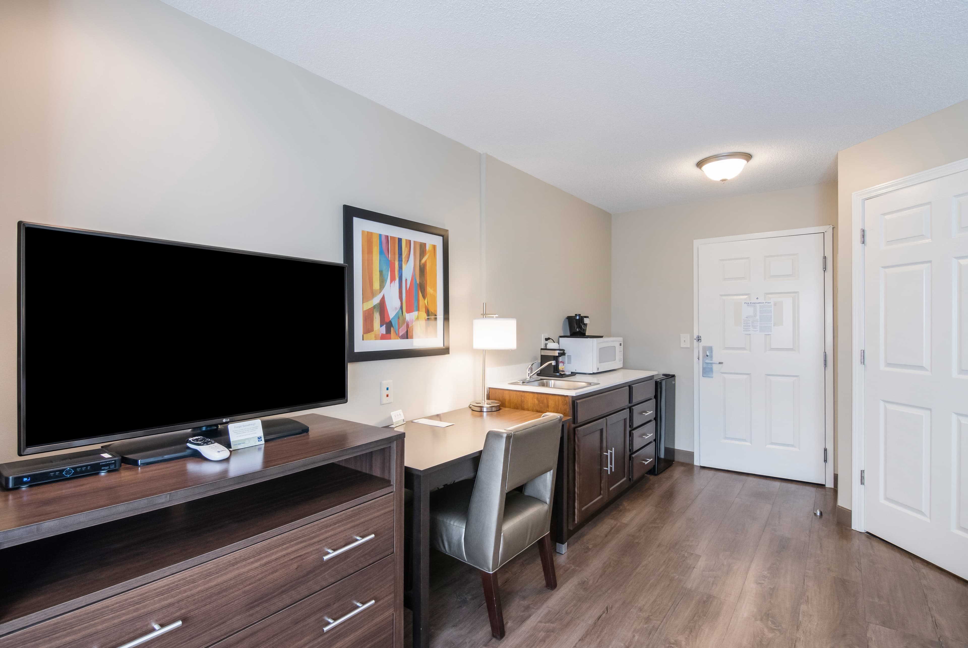 Sleep Inn & Suites Columbus near Fort Benning — 10