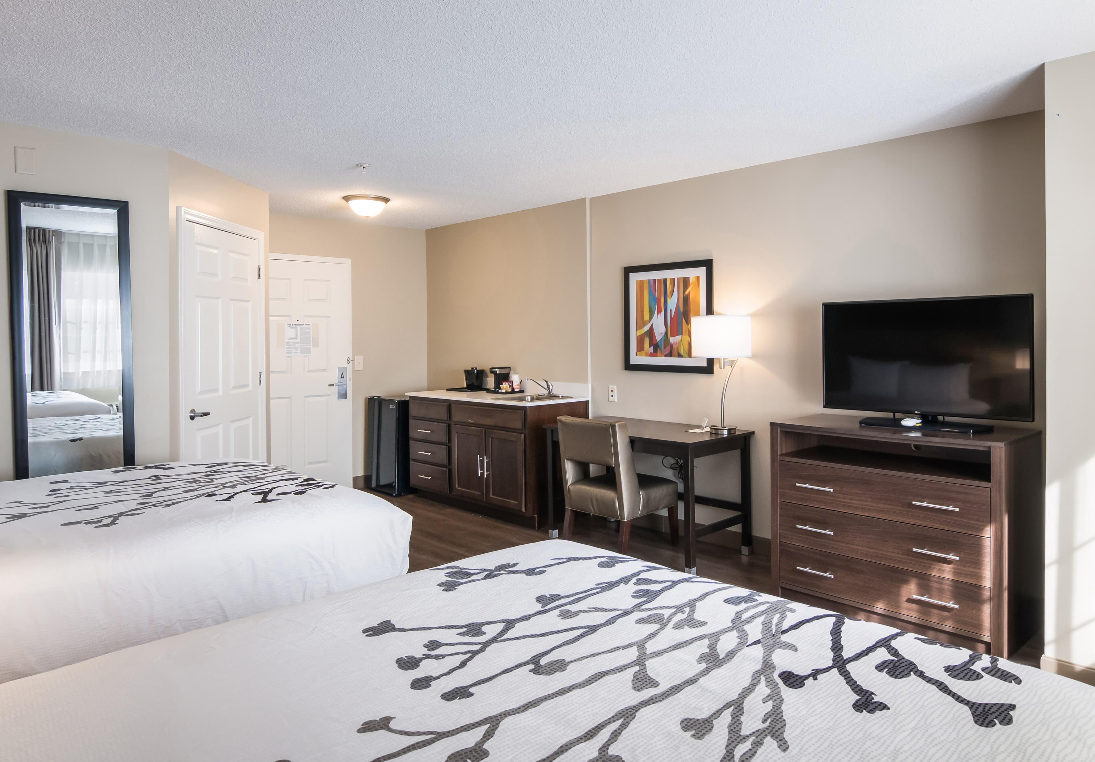 Sleep Inn & Suites Columbus near Fort Benning — 7