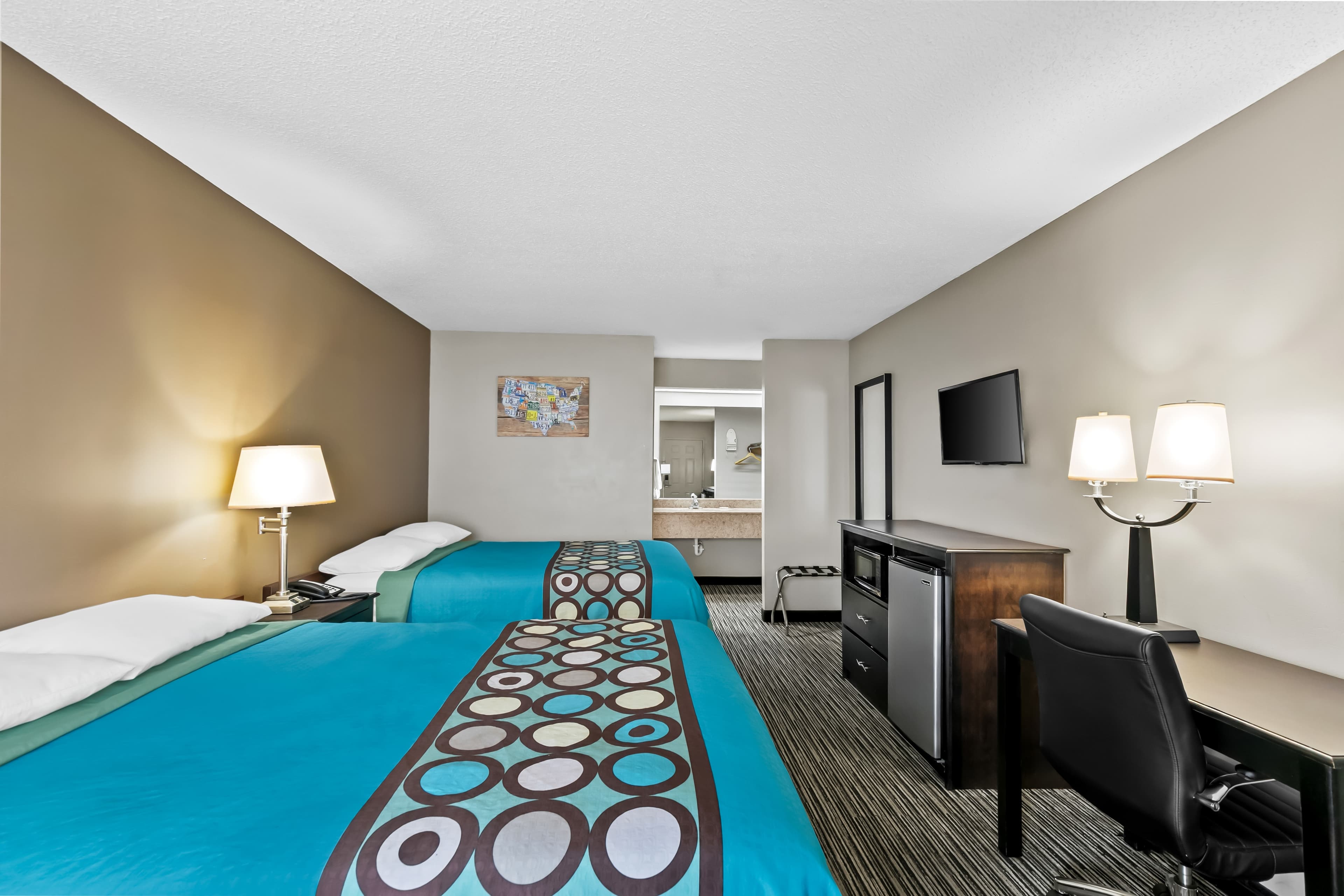 Econo Lodge Elberton — 31