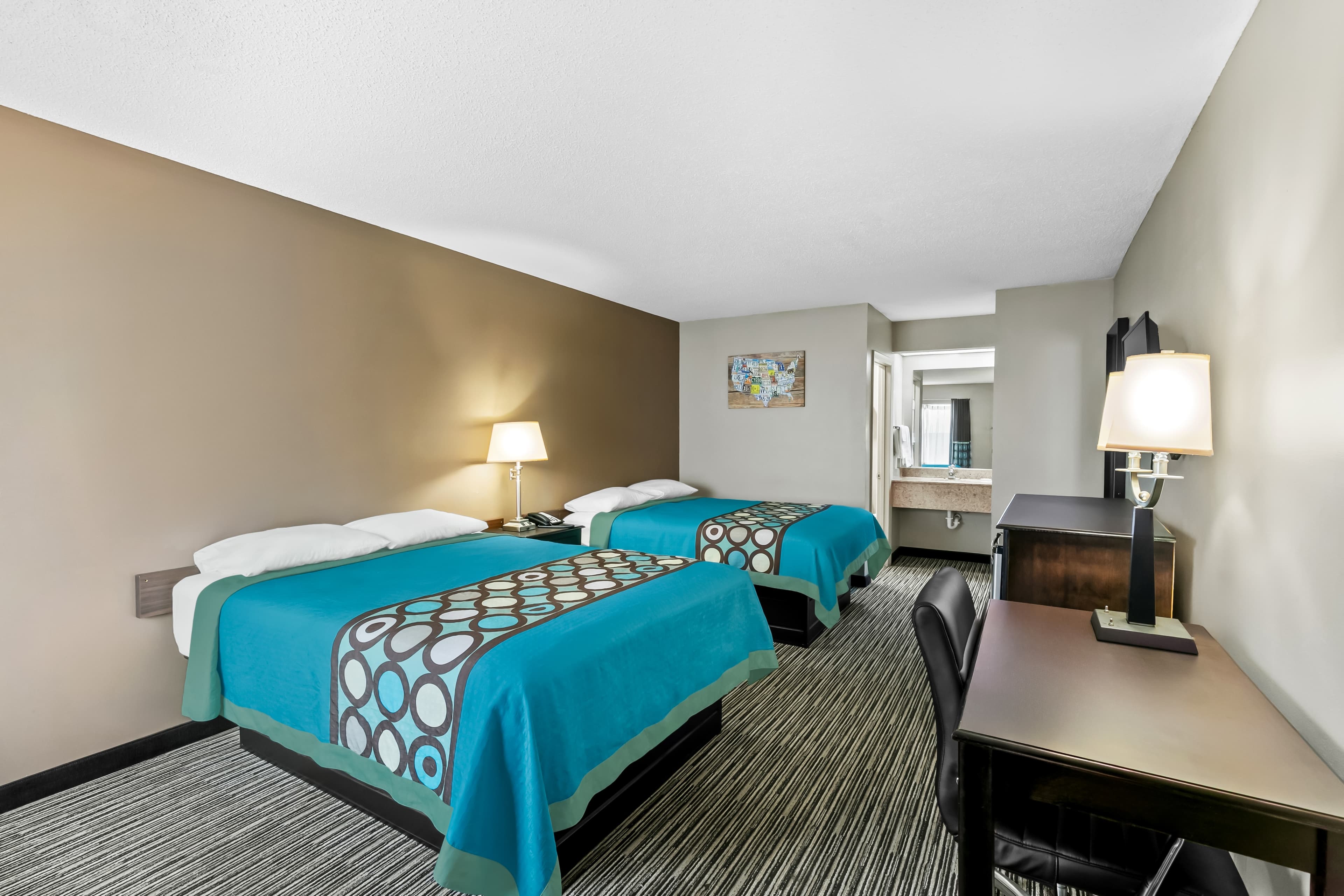 Econo Lodge Elberton — 33