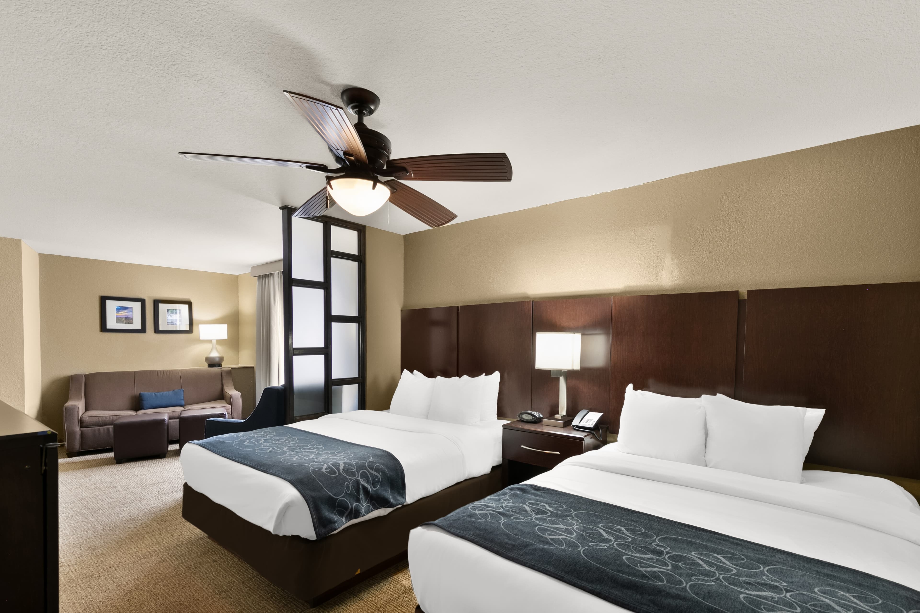 Comfort Suites Commerce — 15