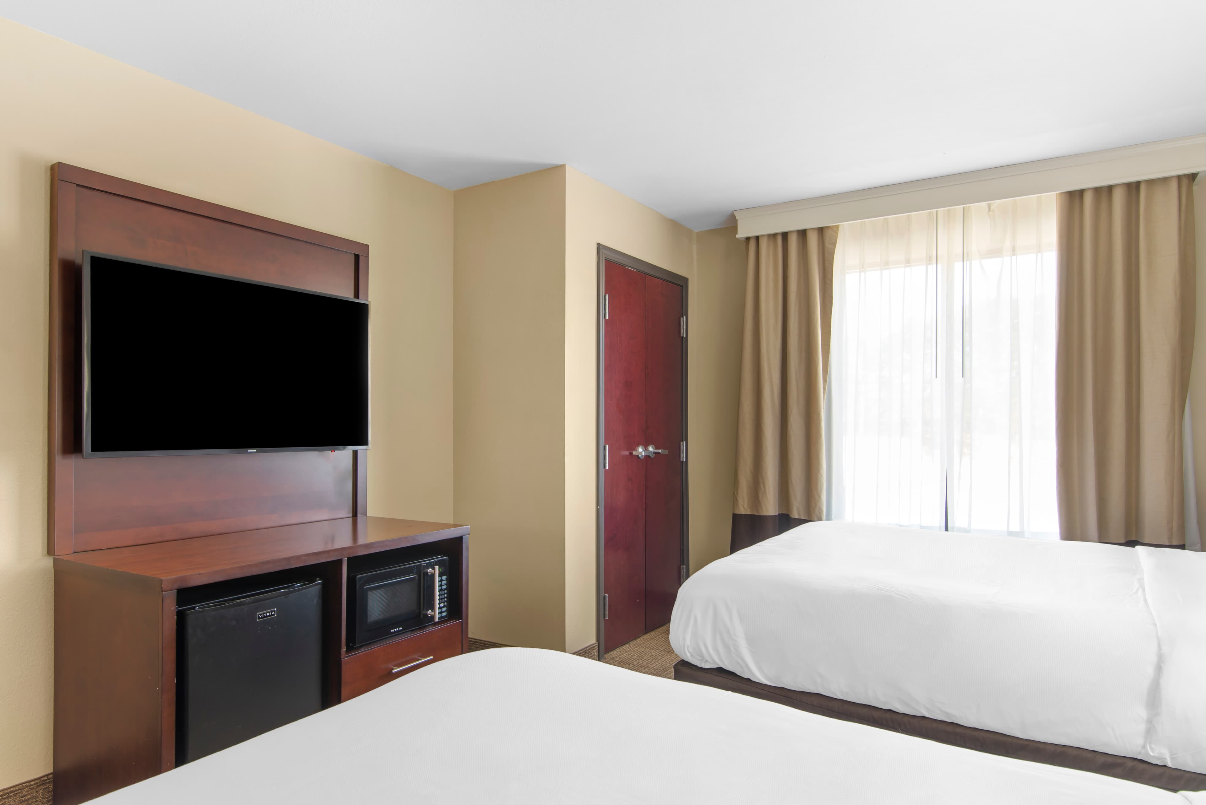 Comfort Suites Locust Grove Atlanta South — 12