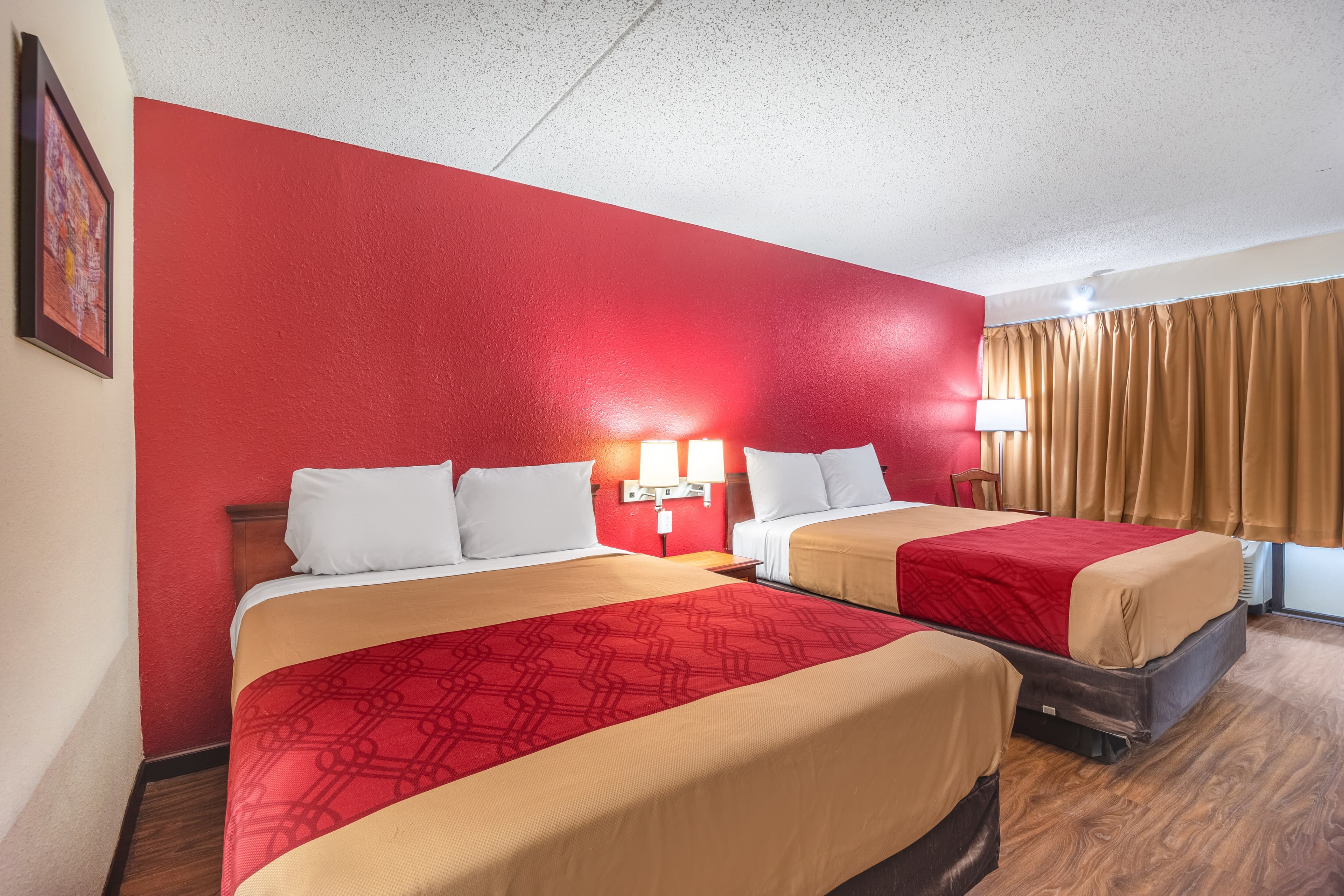 Econo Lodge Inn & Suites Conference Center — 13