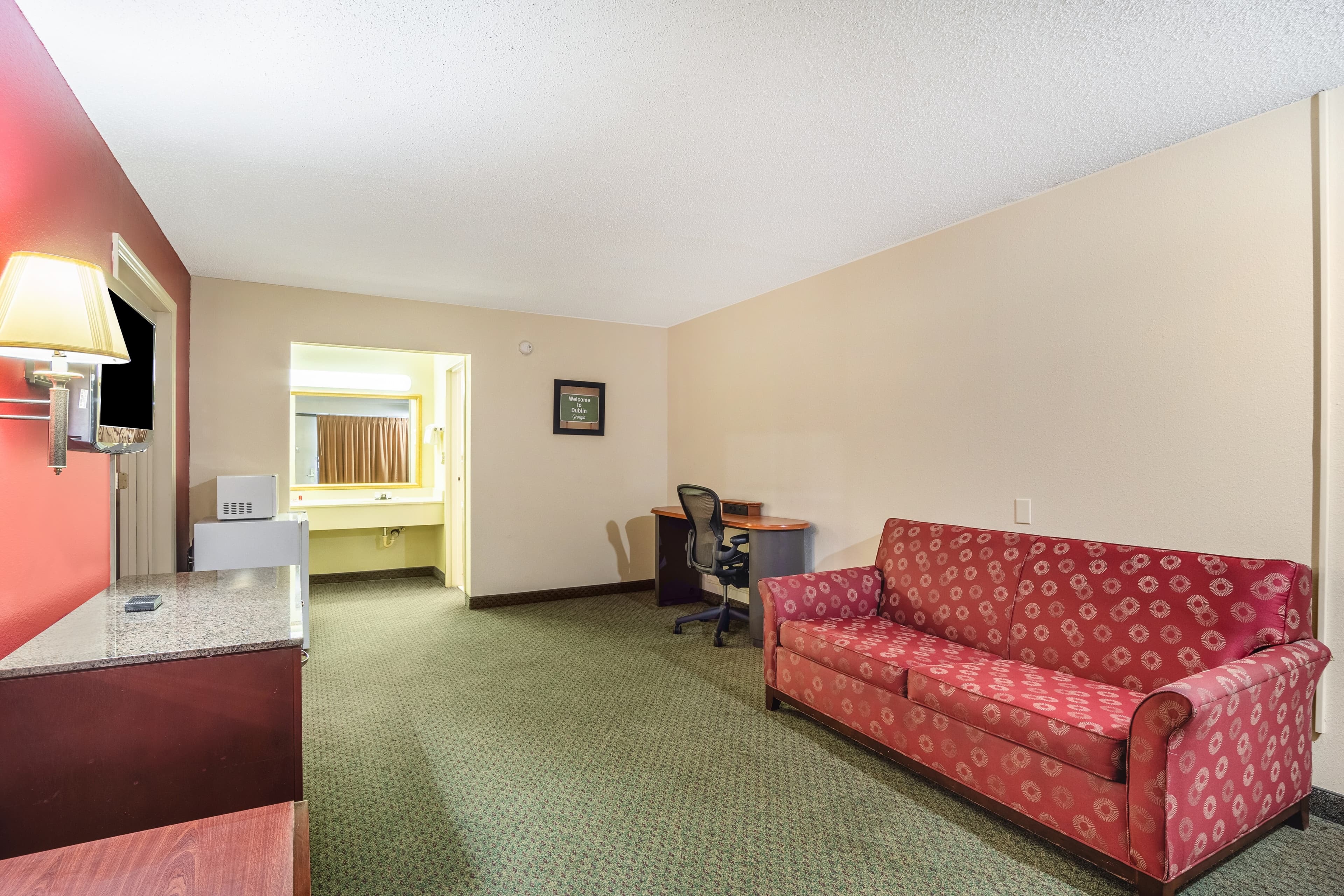 Econo Lodge Inn & Suites Conference Center — 21