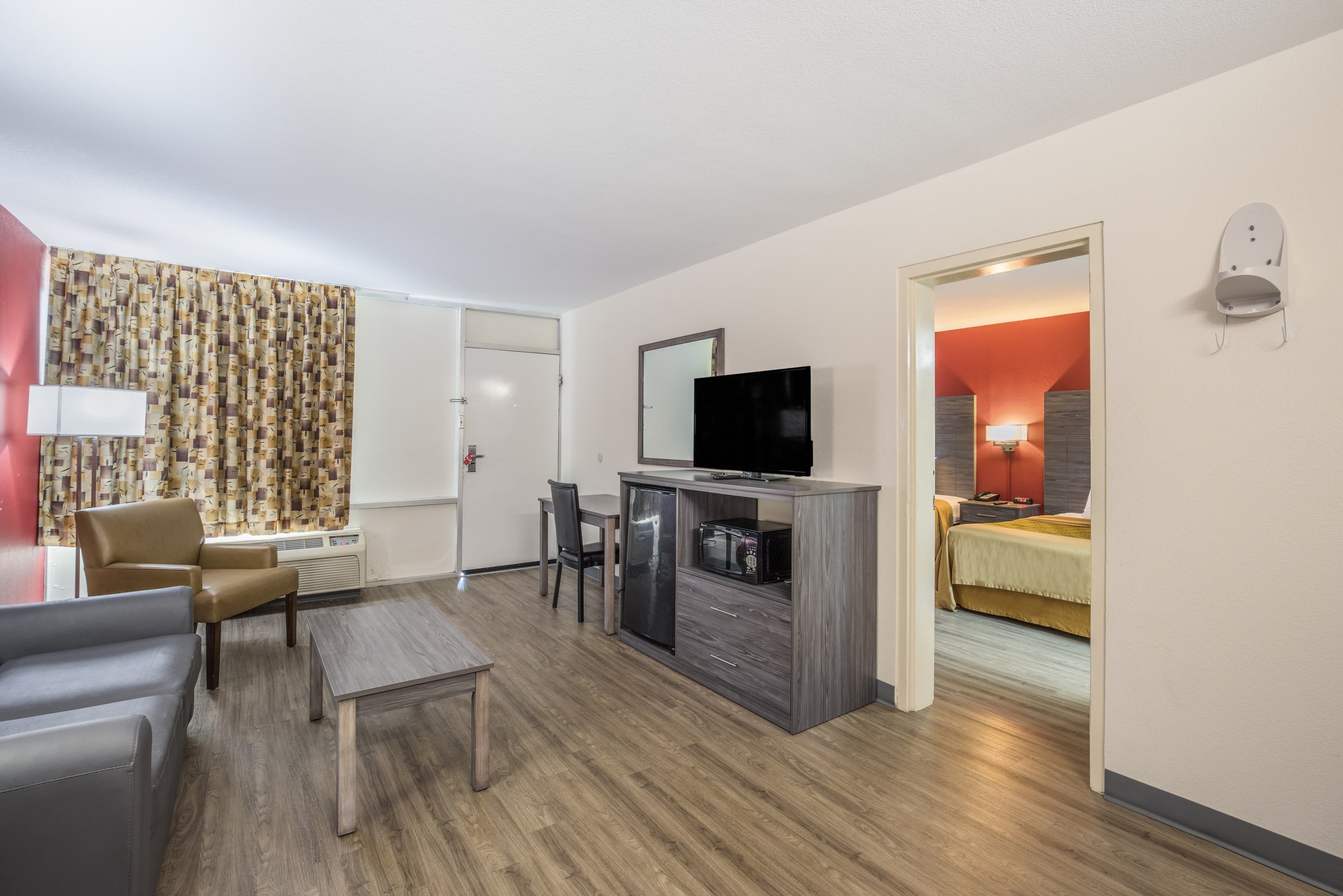 Econo Lodge Thomasville — 27