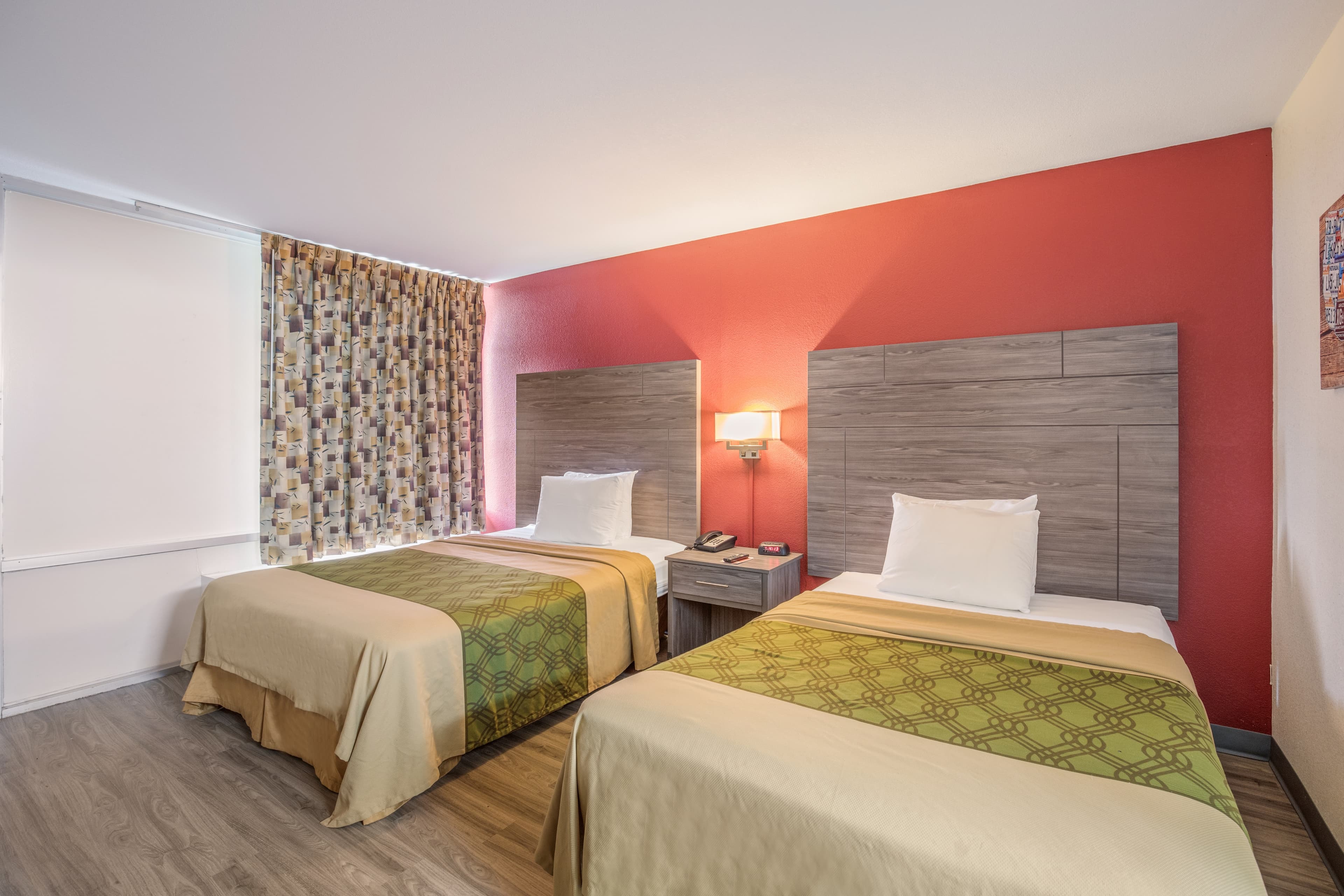 Econo Lodge Thomasville — 28
