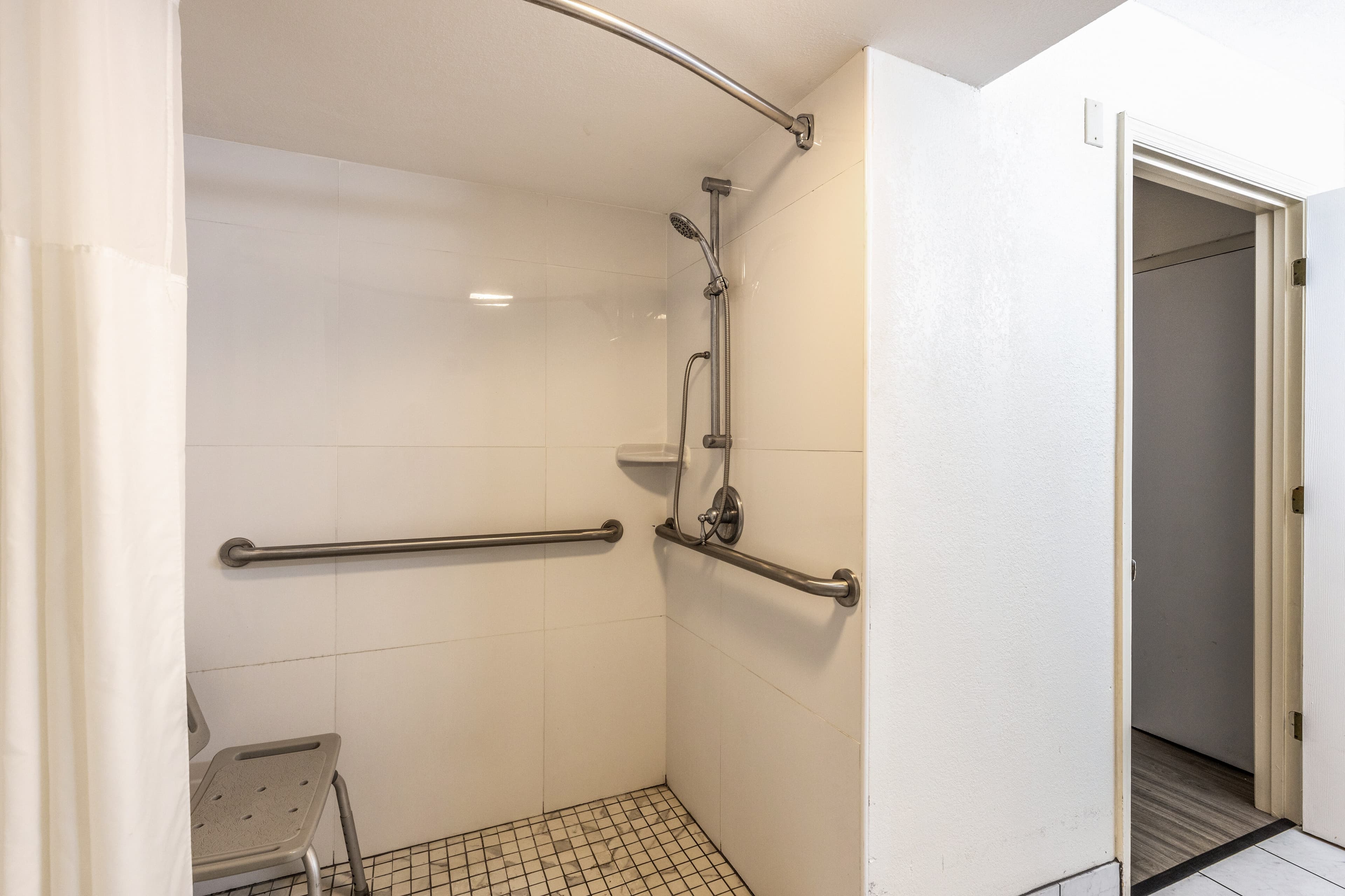 Econo Lodge Thomasville — 13
