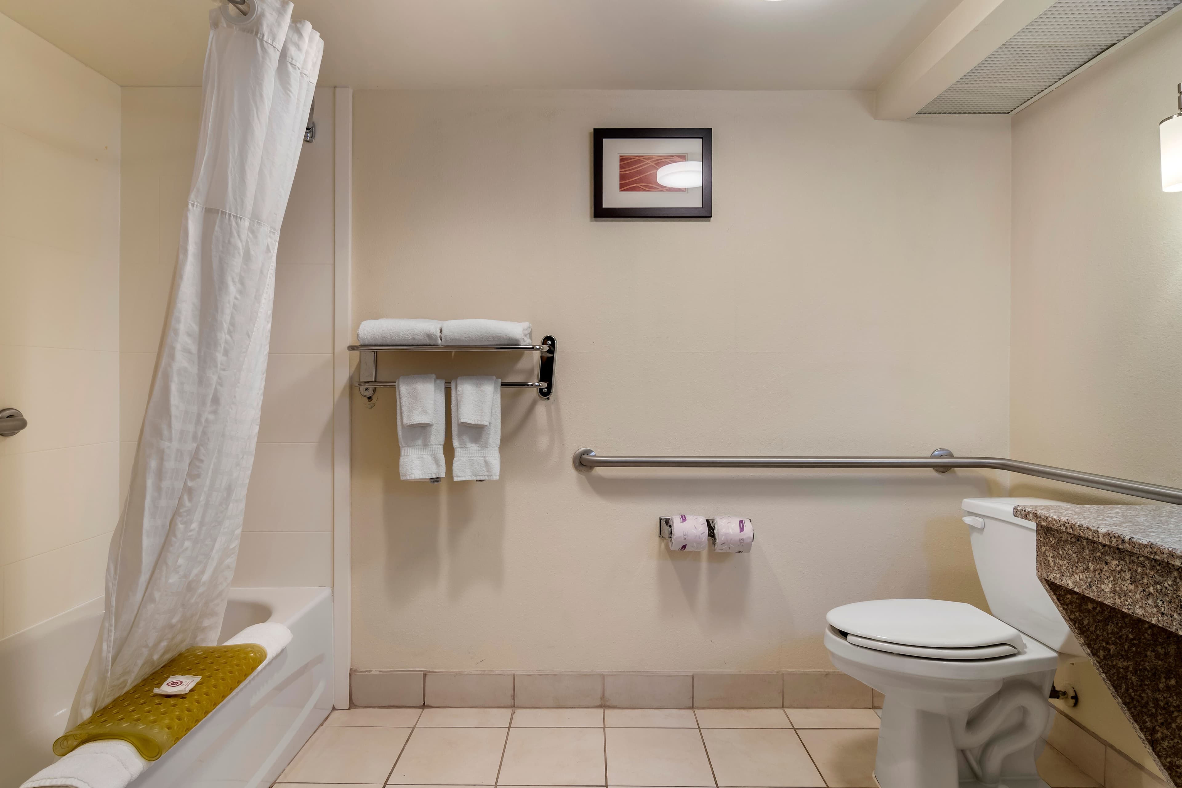 Comfort Inn & Suites Athens North - Image 2