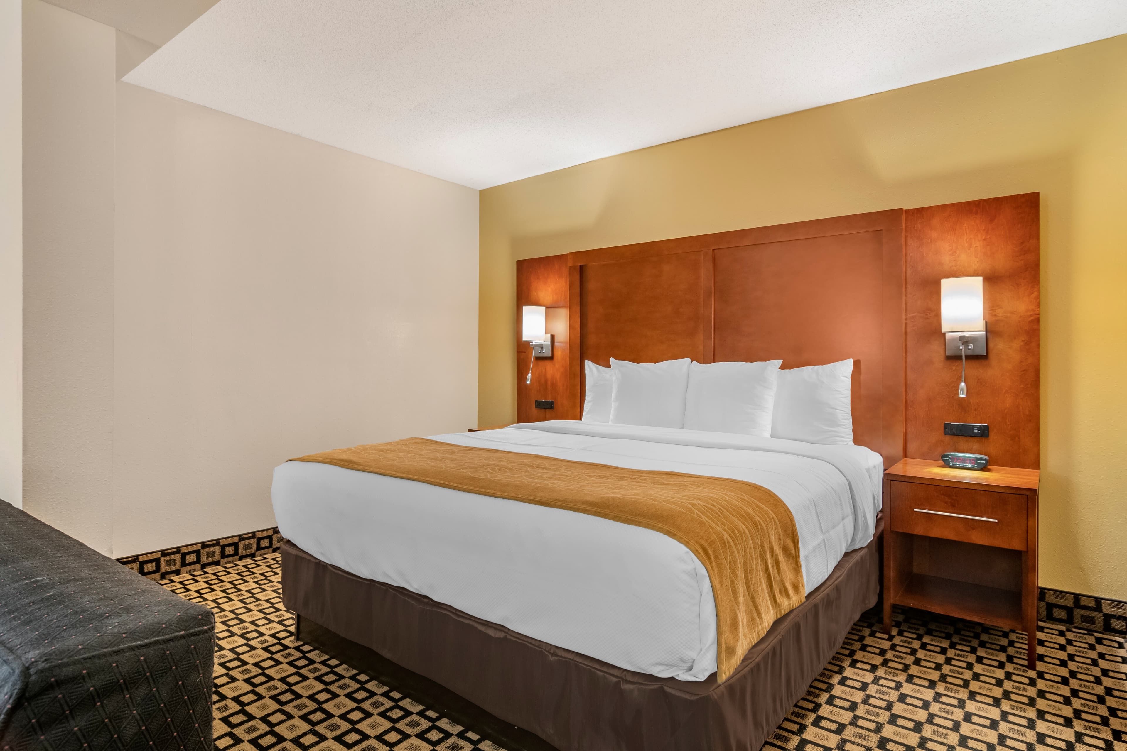 Comfort Inn & Suites Athens North — 21