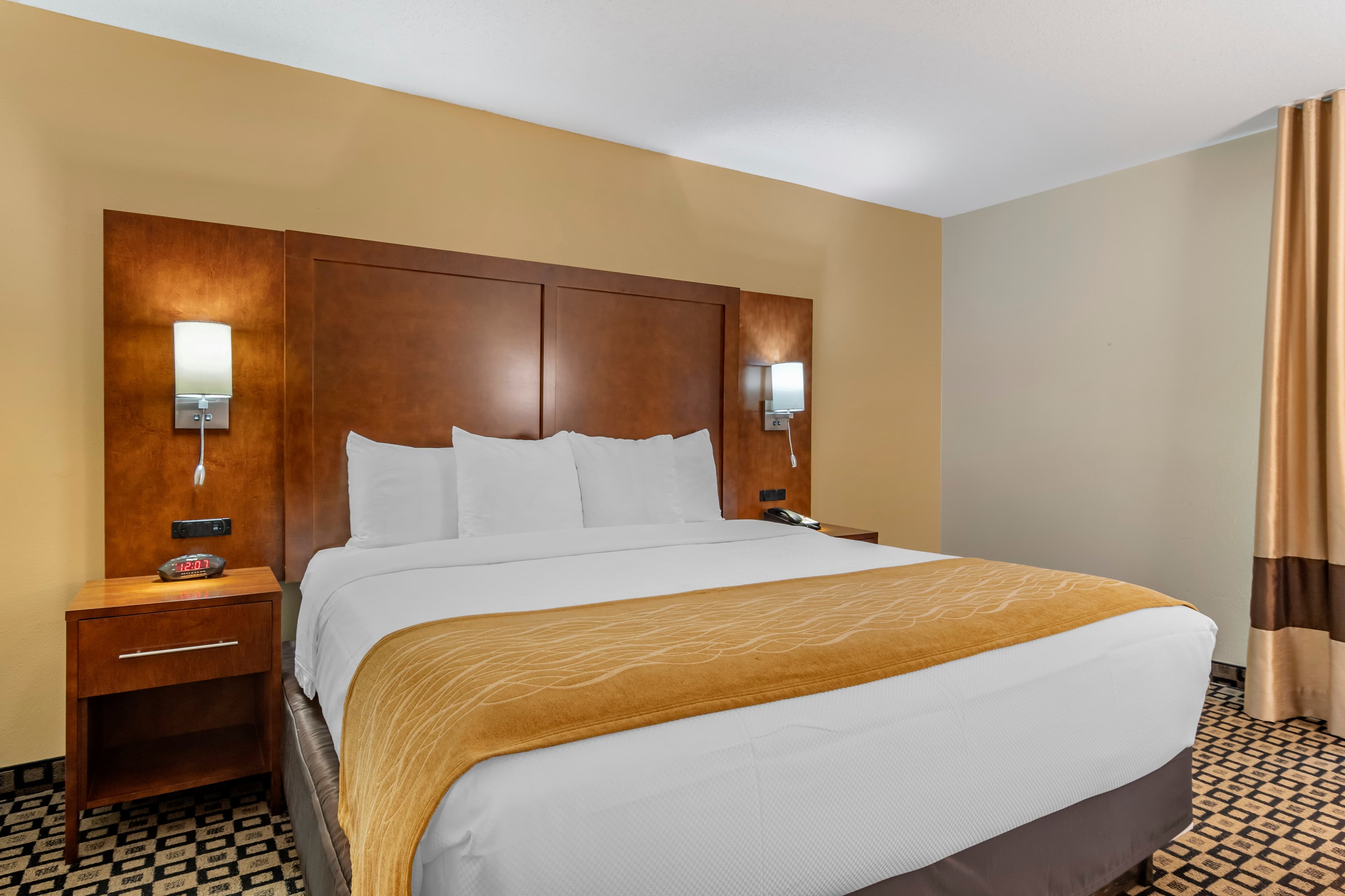 Comfort Inn & Suites Athens North — 13