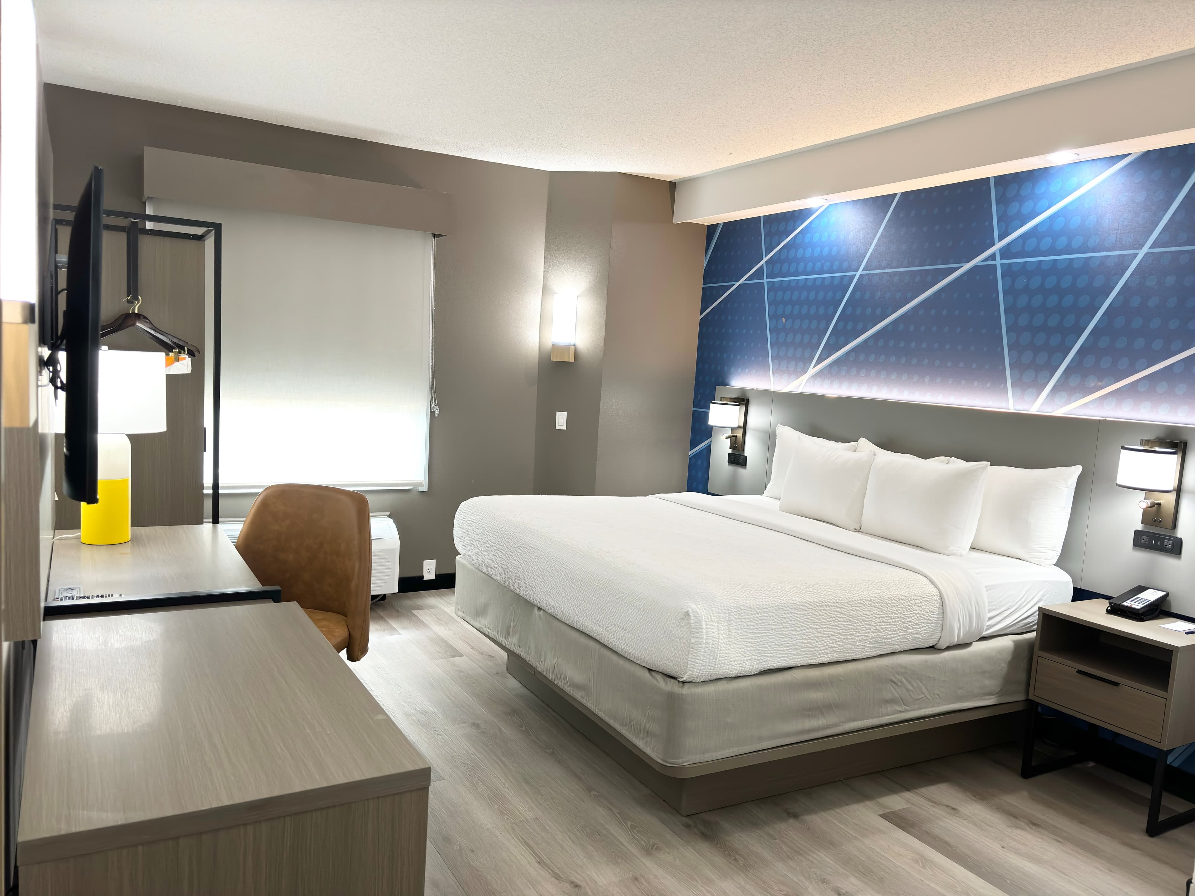 Comfort Inn Marietta-Atlanta near Ballpark/Galleria - Image 2