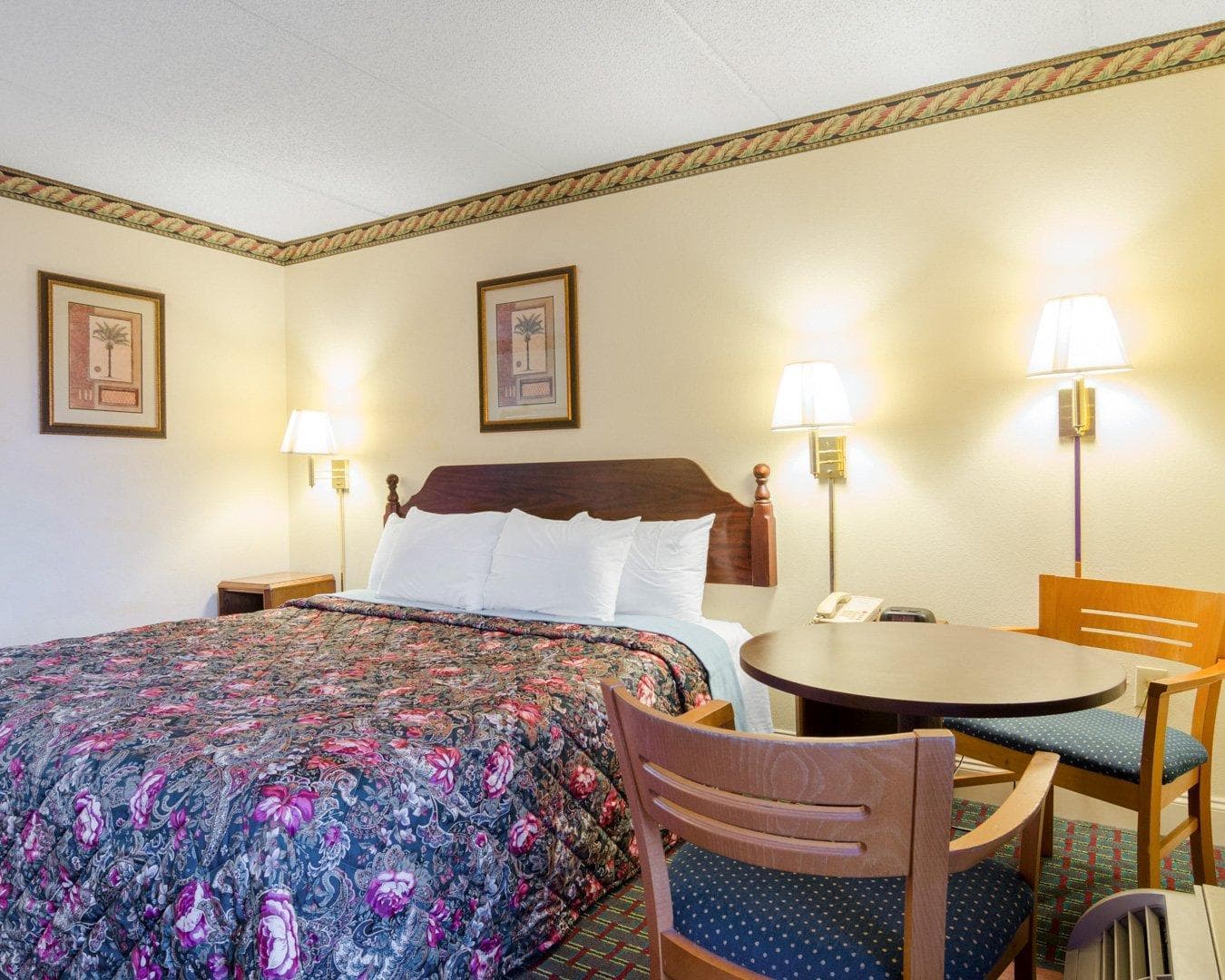 Rodeway Inn Norcross — 7