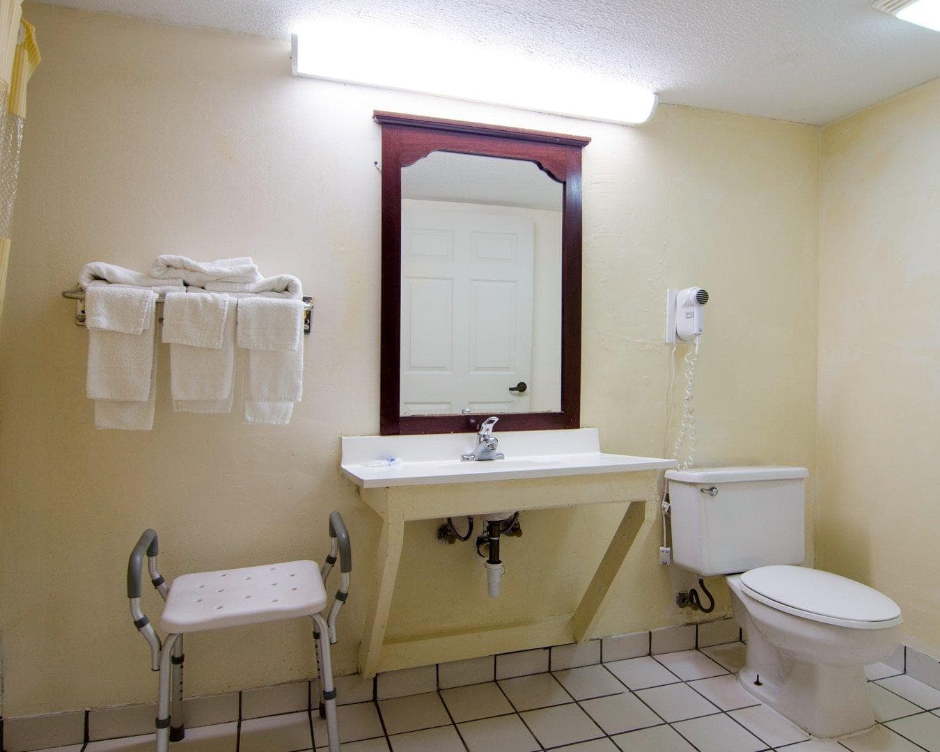 Rodeway Inn Norcross — 9