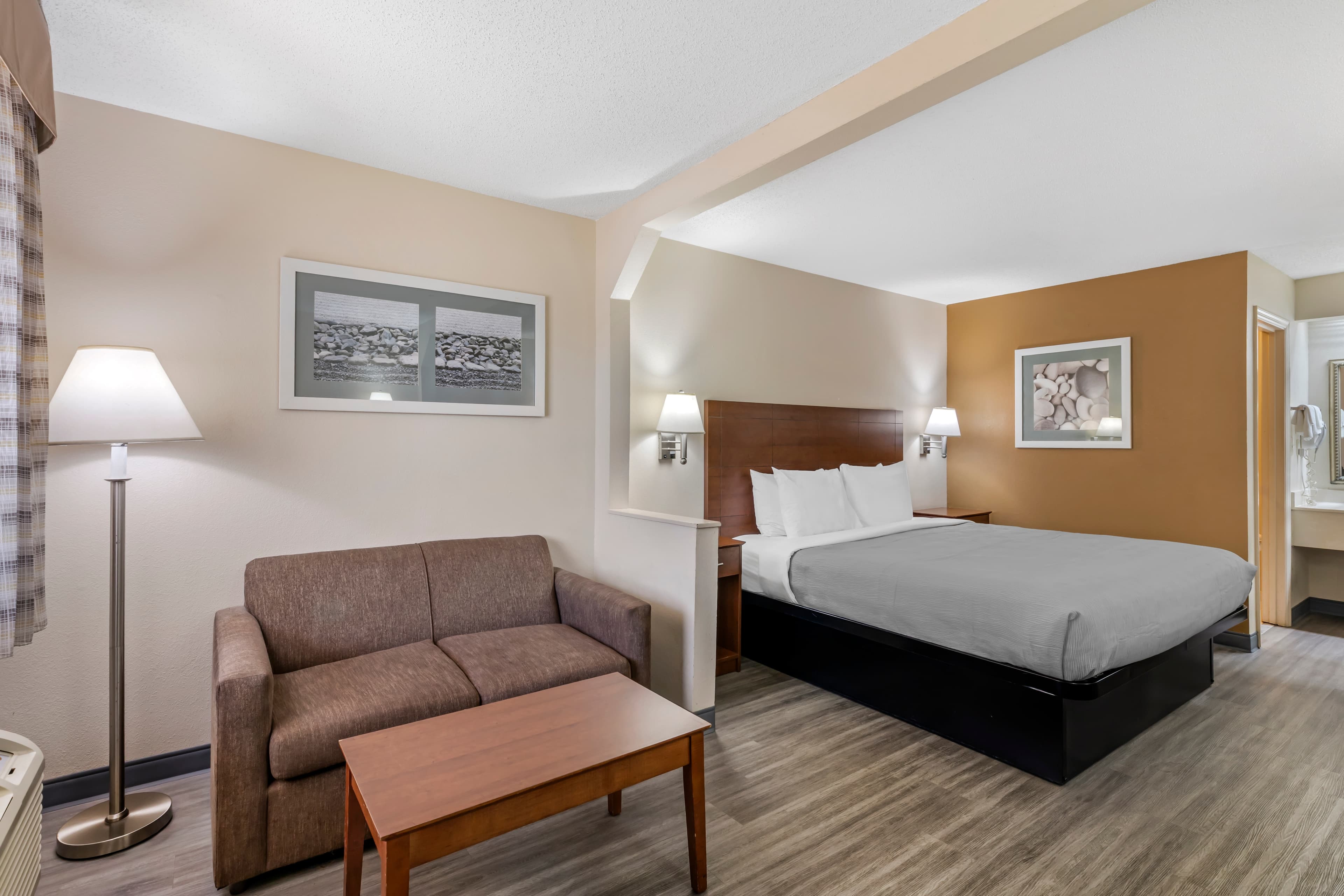 Quality Inn & Suites Stockbridge Atlanta South I-75 — 7