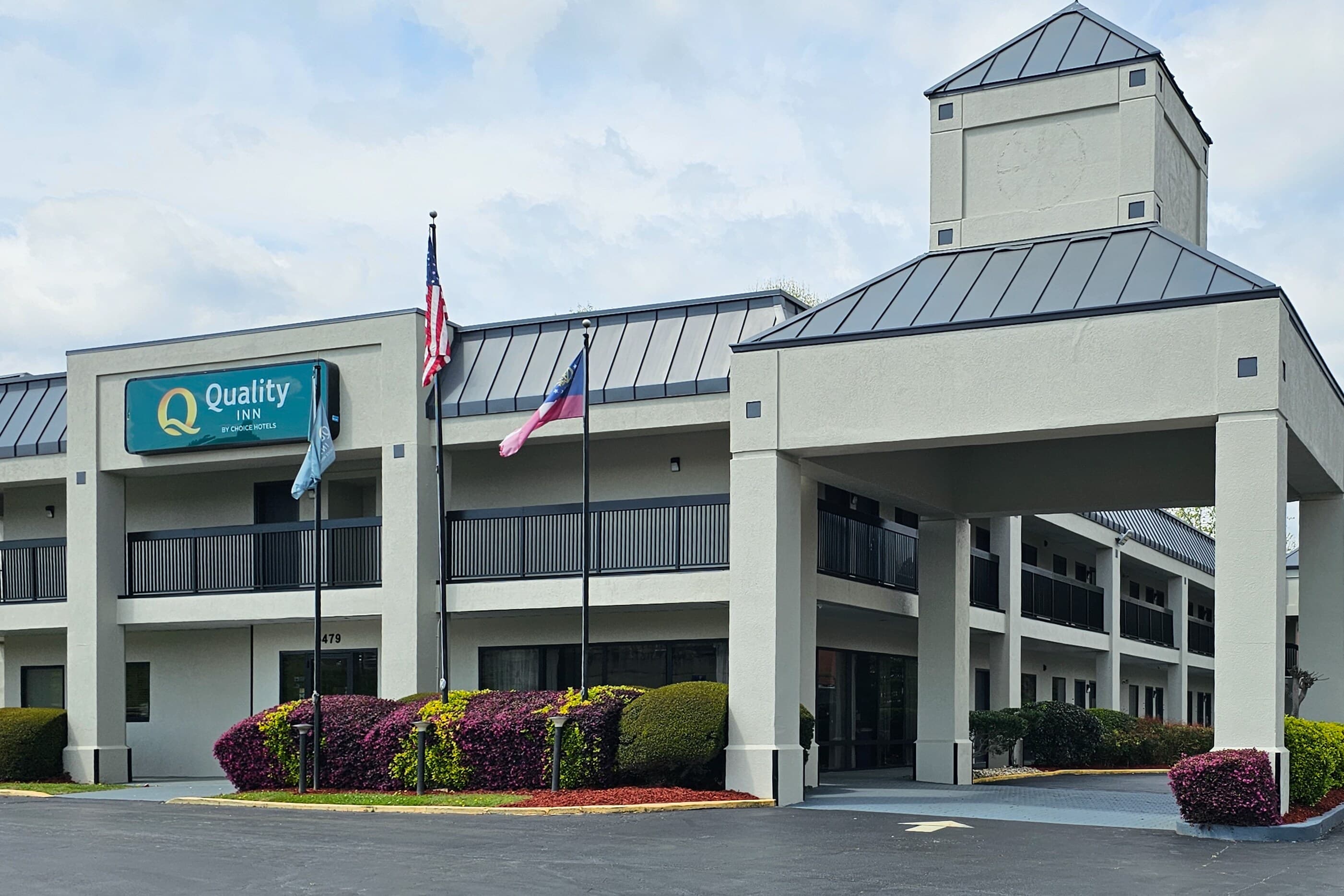 Quality Inn near Six Flags - Image 1