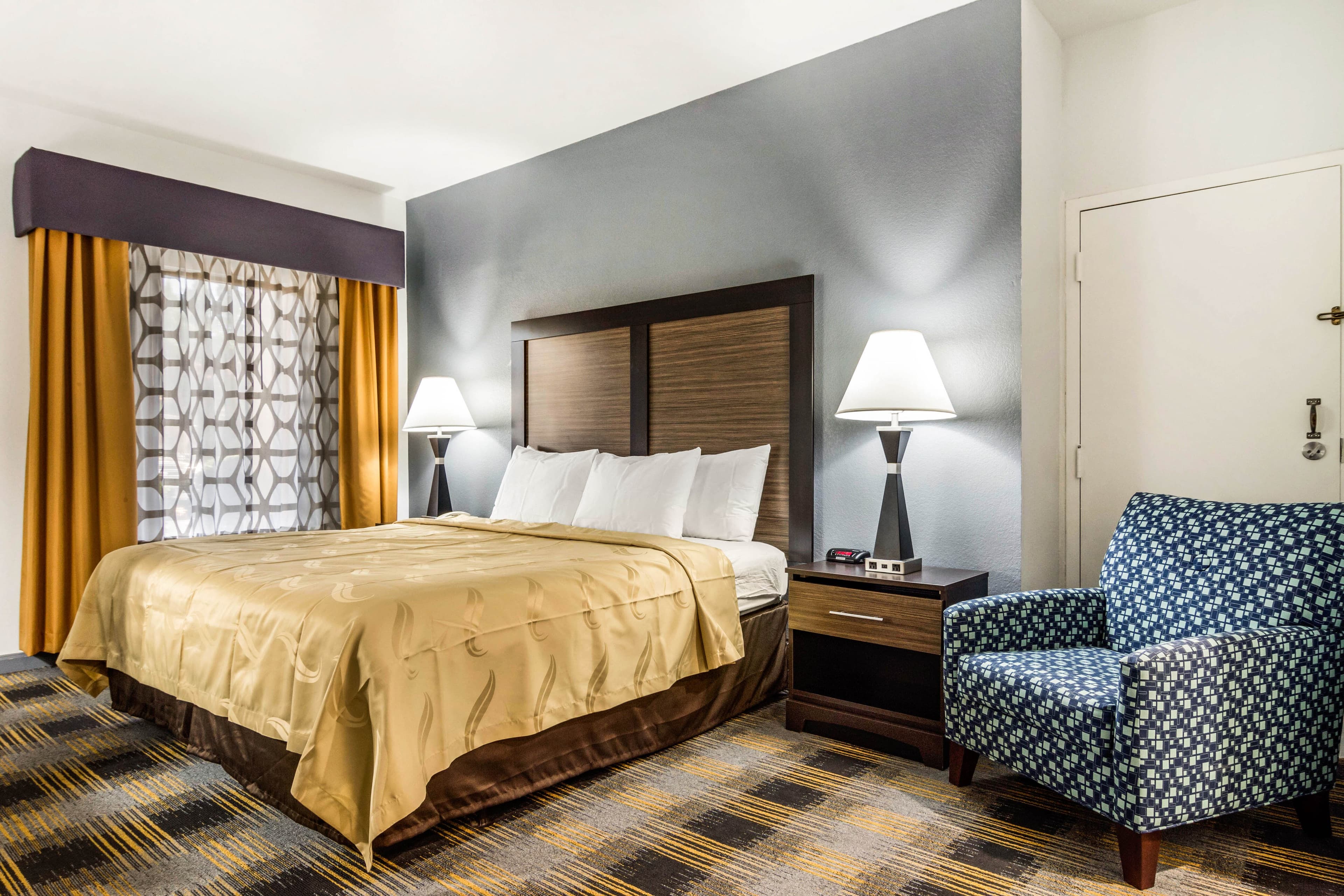 Quality Inn near Six Flags - Image 3