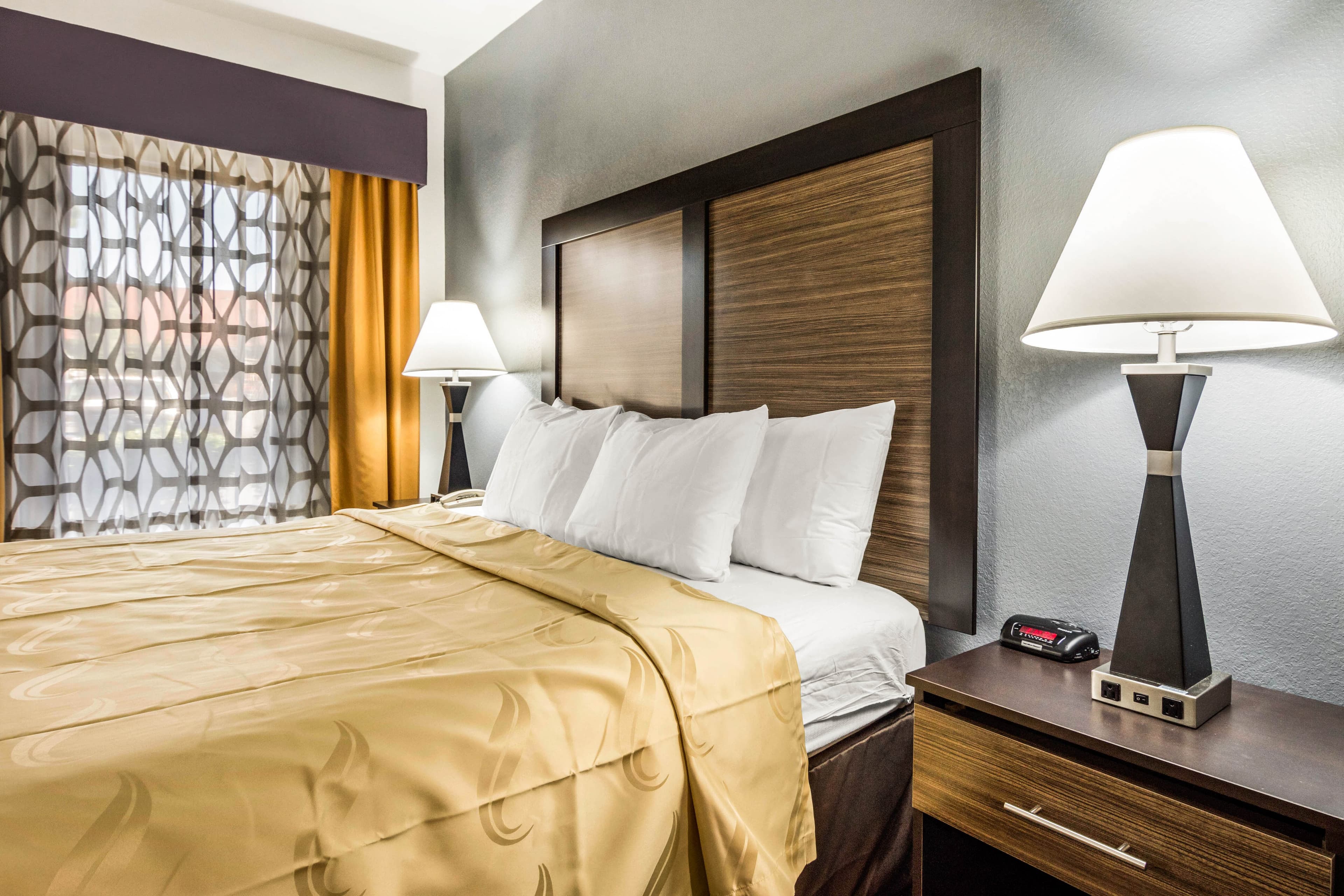 Quality Inn near Six Flags - Image 5