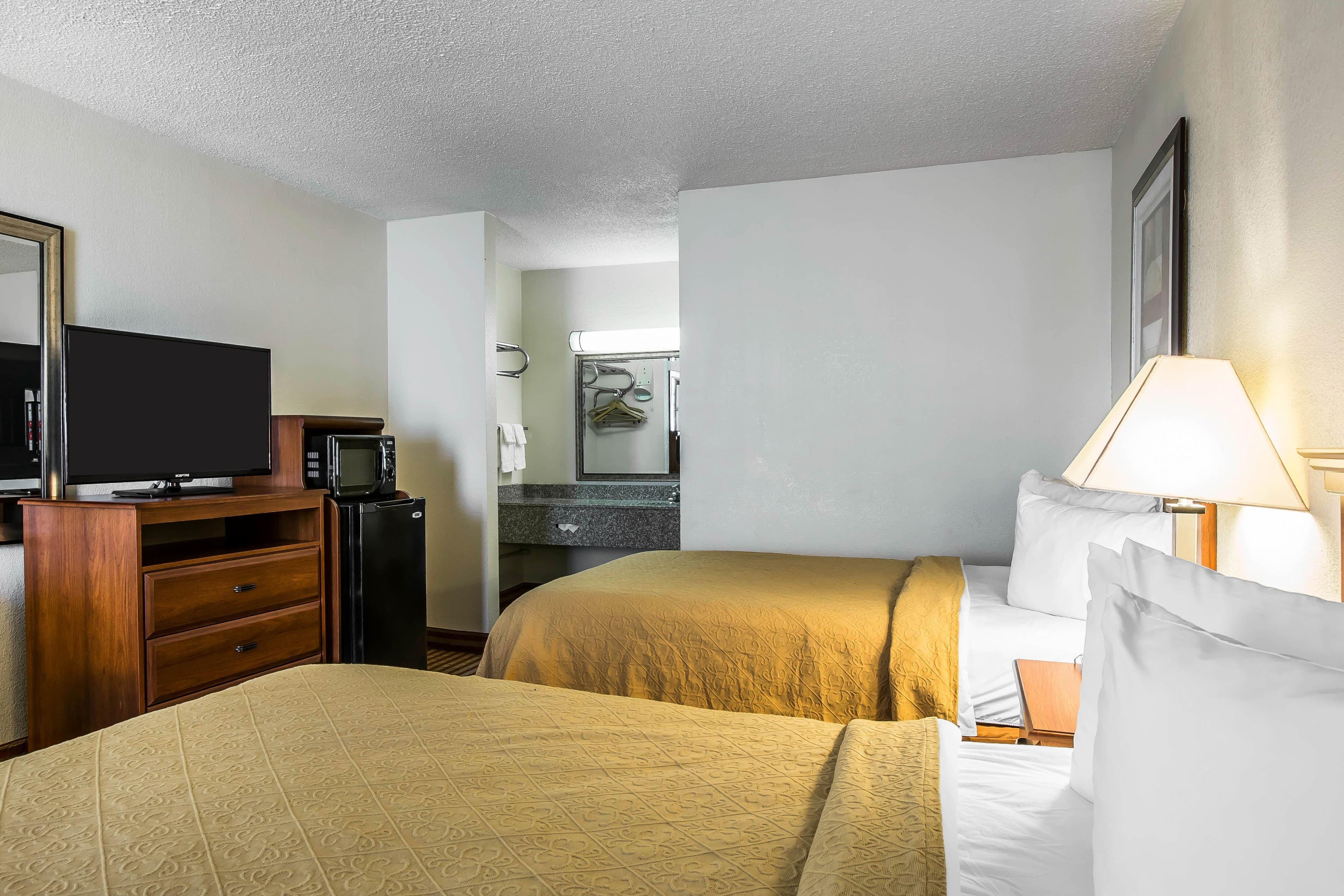 Quality Inn Madison - Image 5
