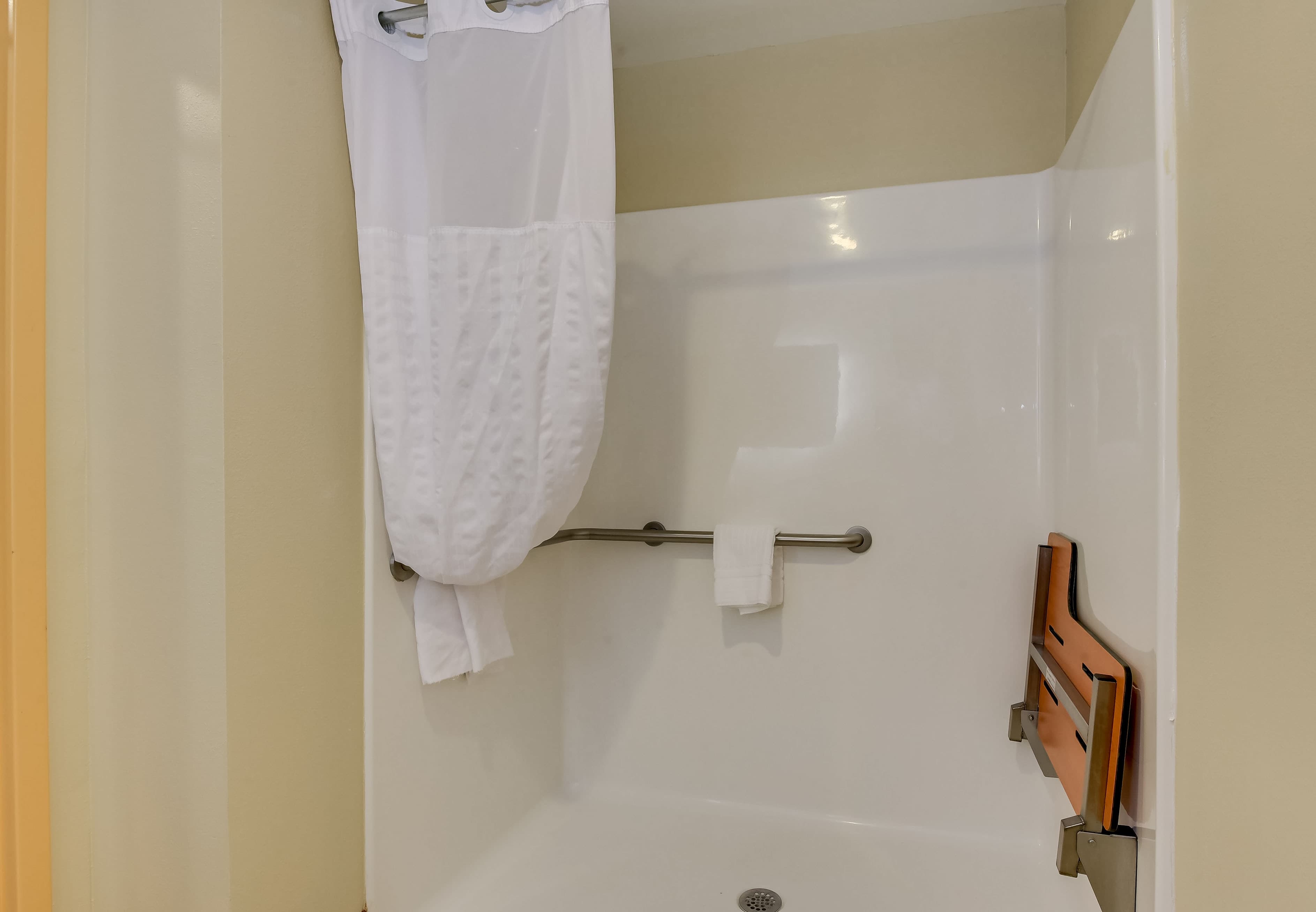 Comfort Inn & Suites Augusta Fort Gordon Area — 12