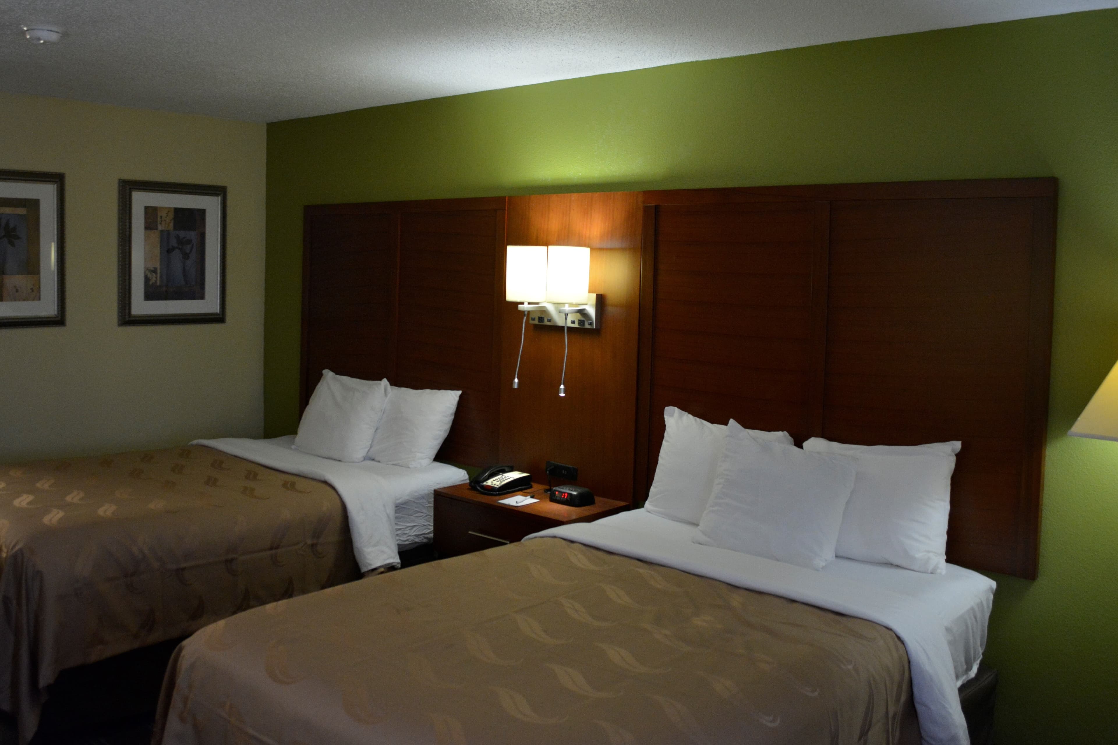 Quality Inn Savannah Midtown - Image 2