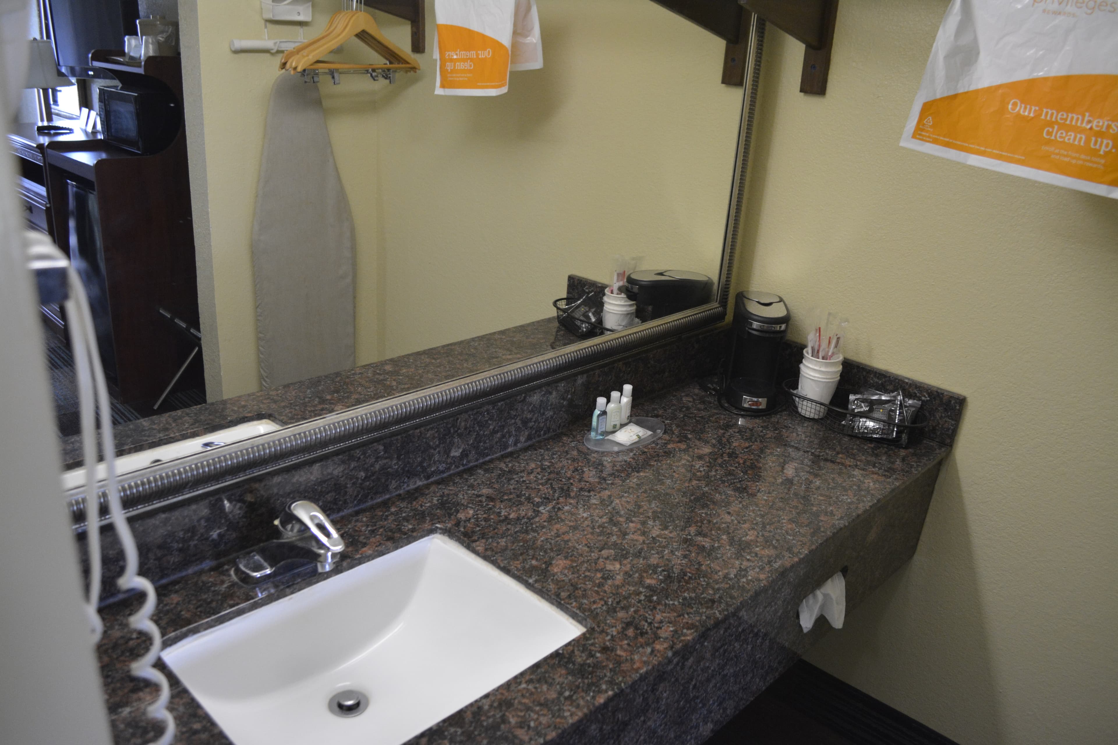 Quality Inn Savannah Midtown — 11