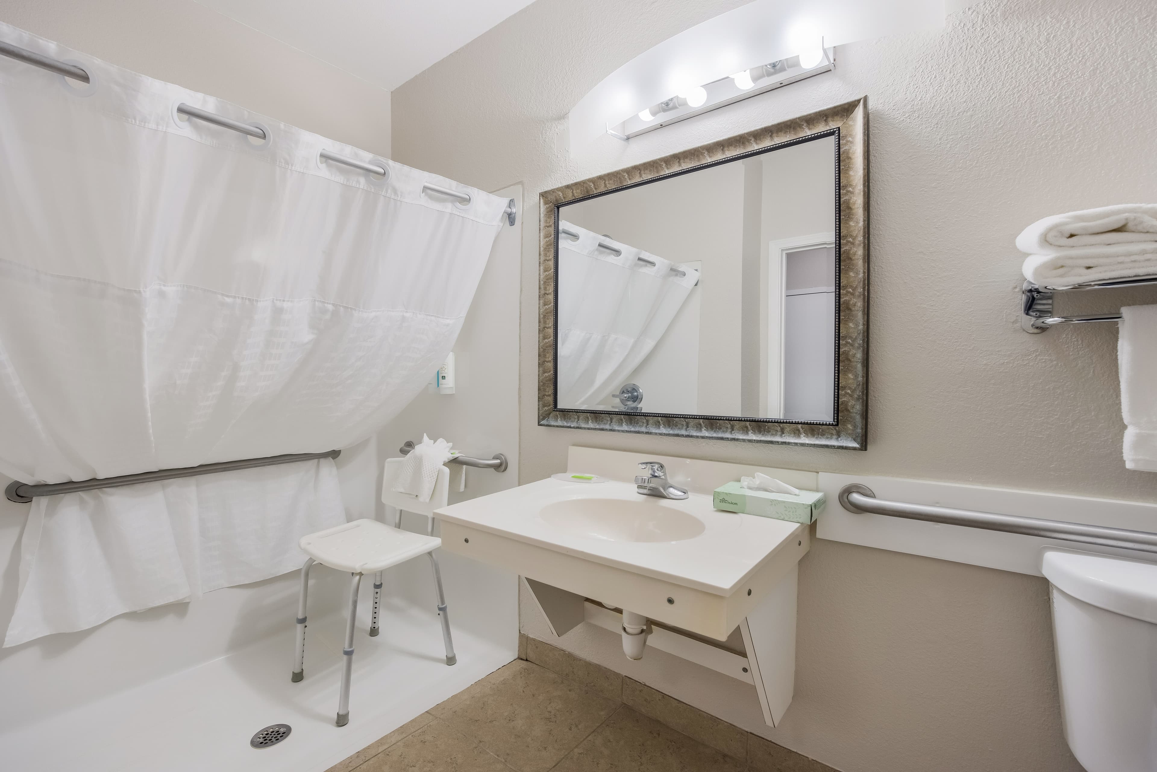 Quality Inn Moultrie - Image 5