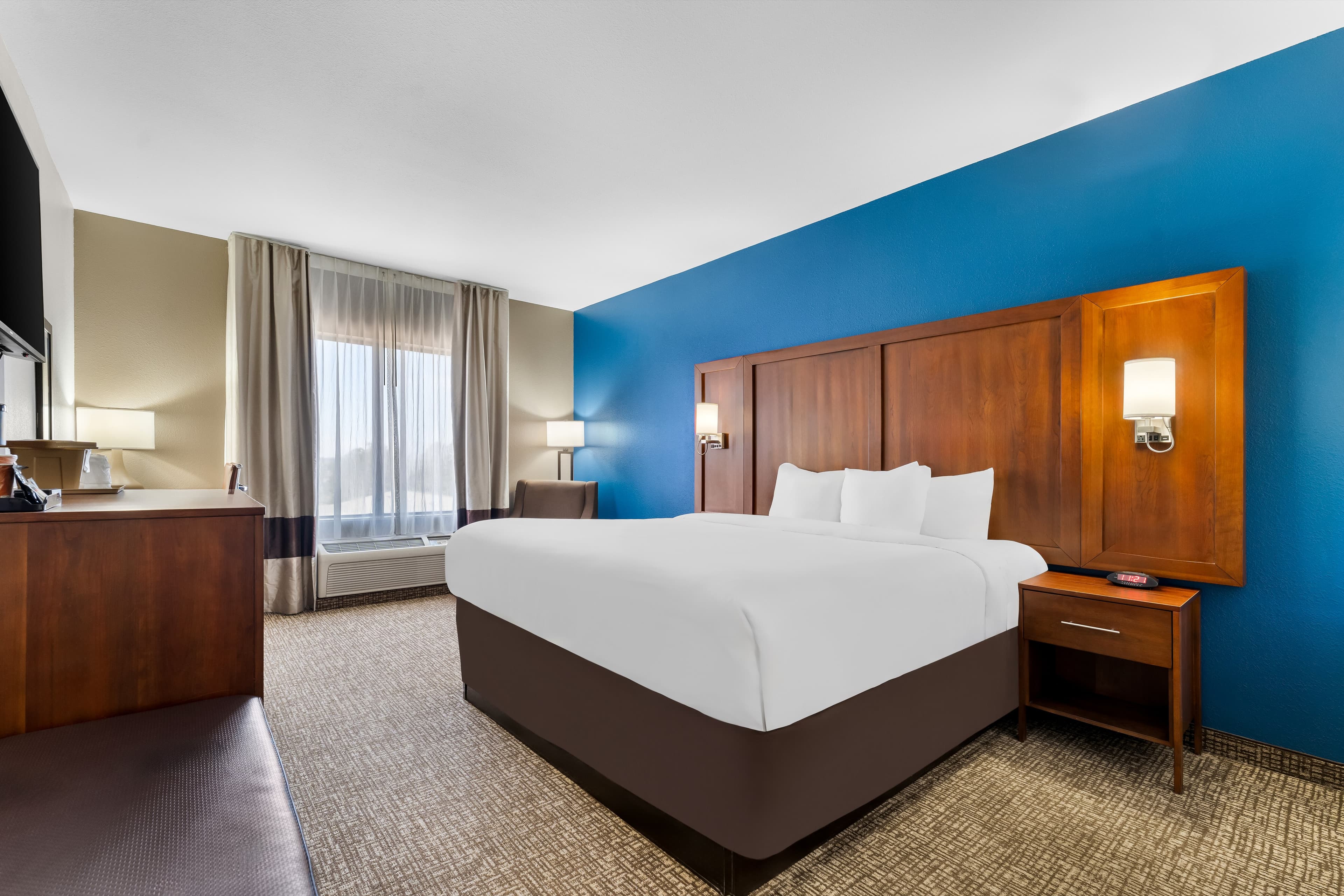 Comfort Inn & Suites Augusta West Near Fort Gordon - Image 2