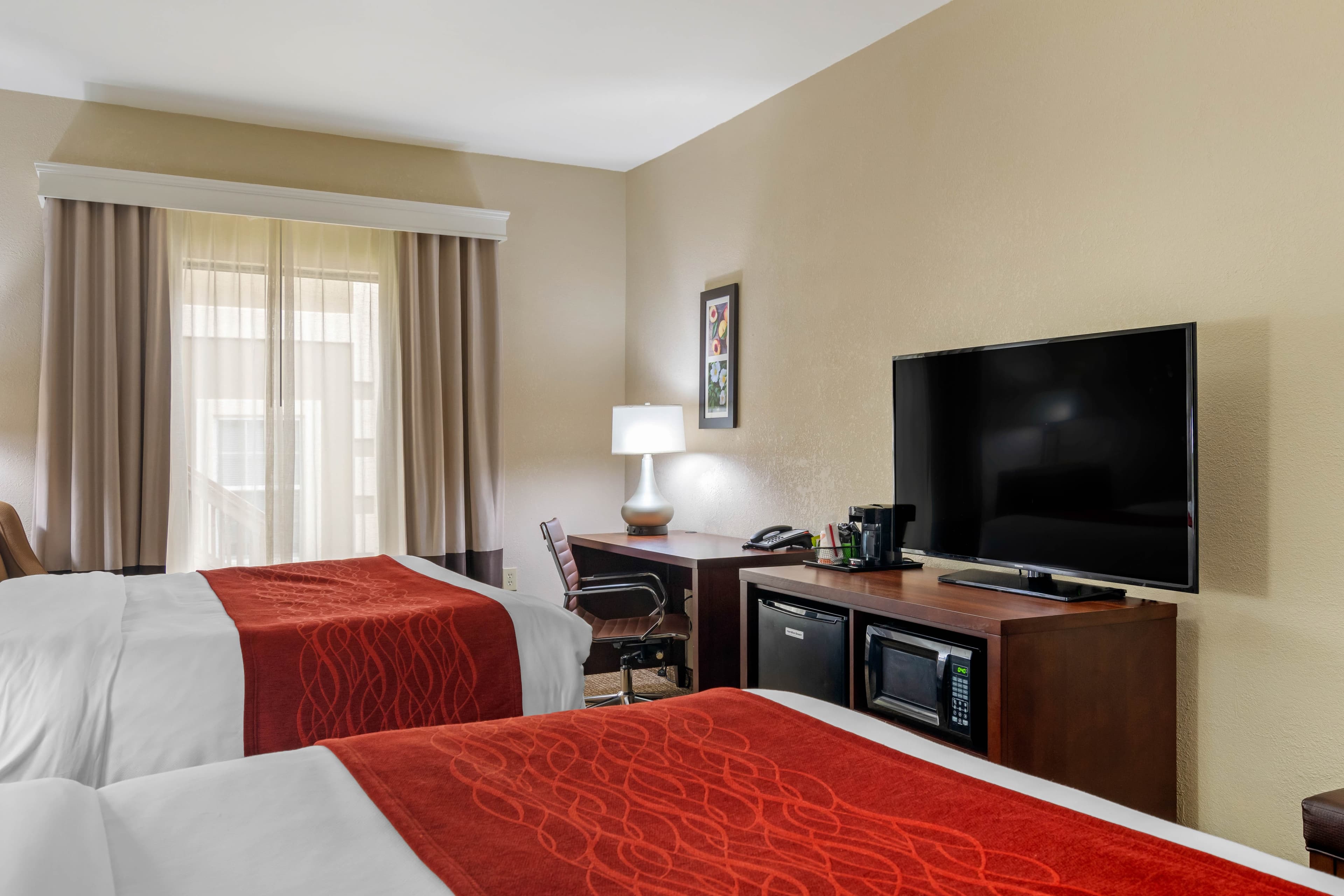 Comfort Inn & Suites Griffin North — 12
