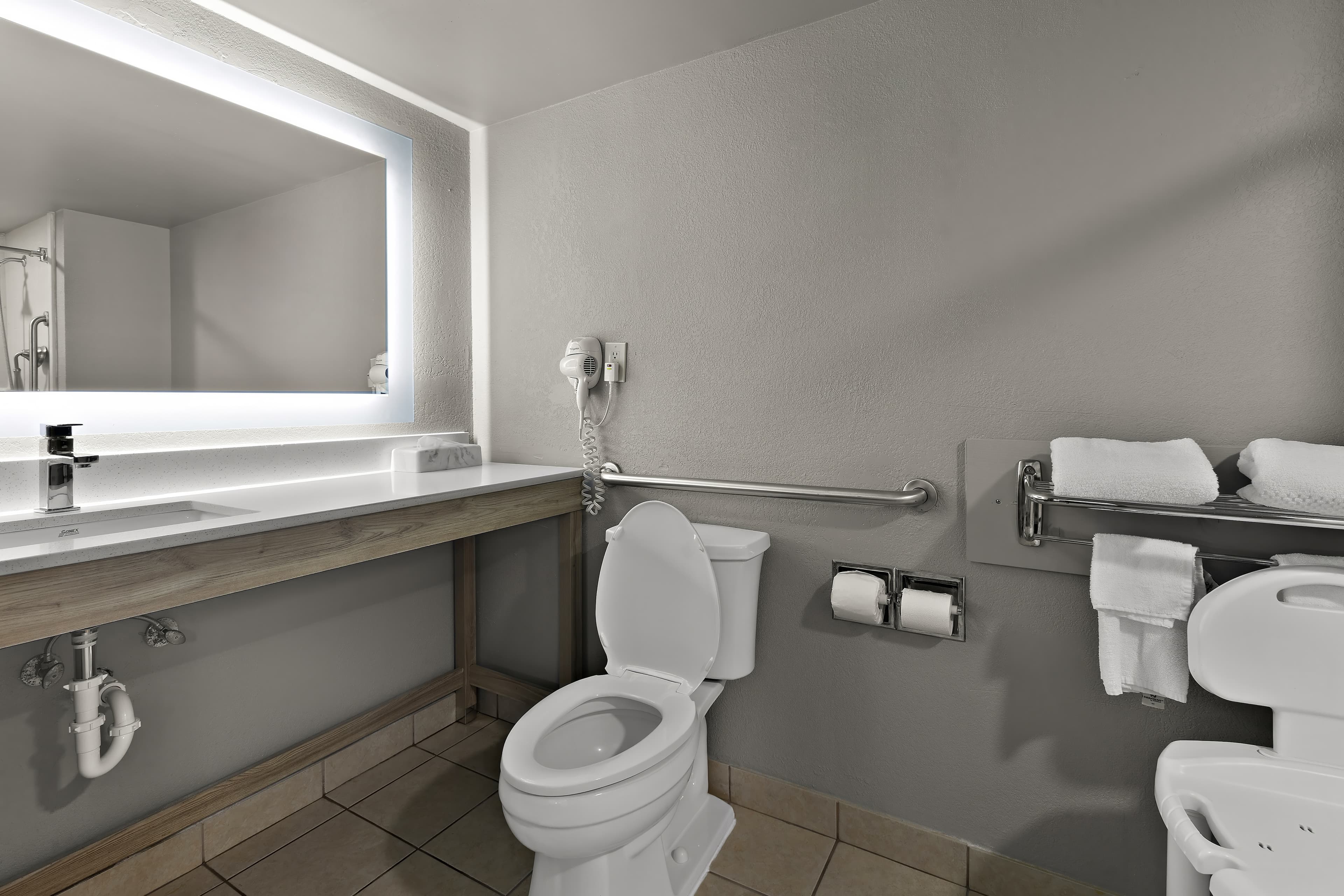 Quality Inn & Suites Vidalia - Image 5