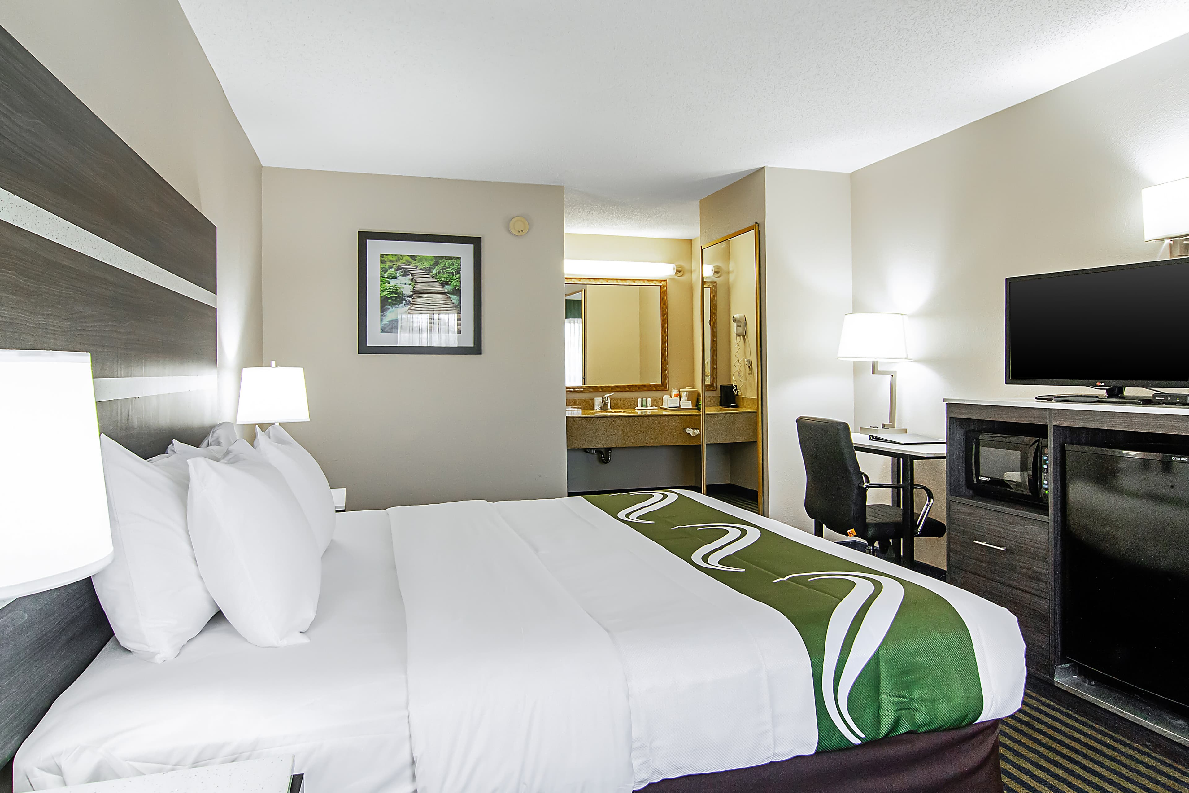 Quality Inn Savannah I-95 — 17