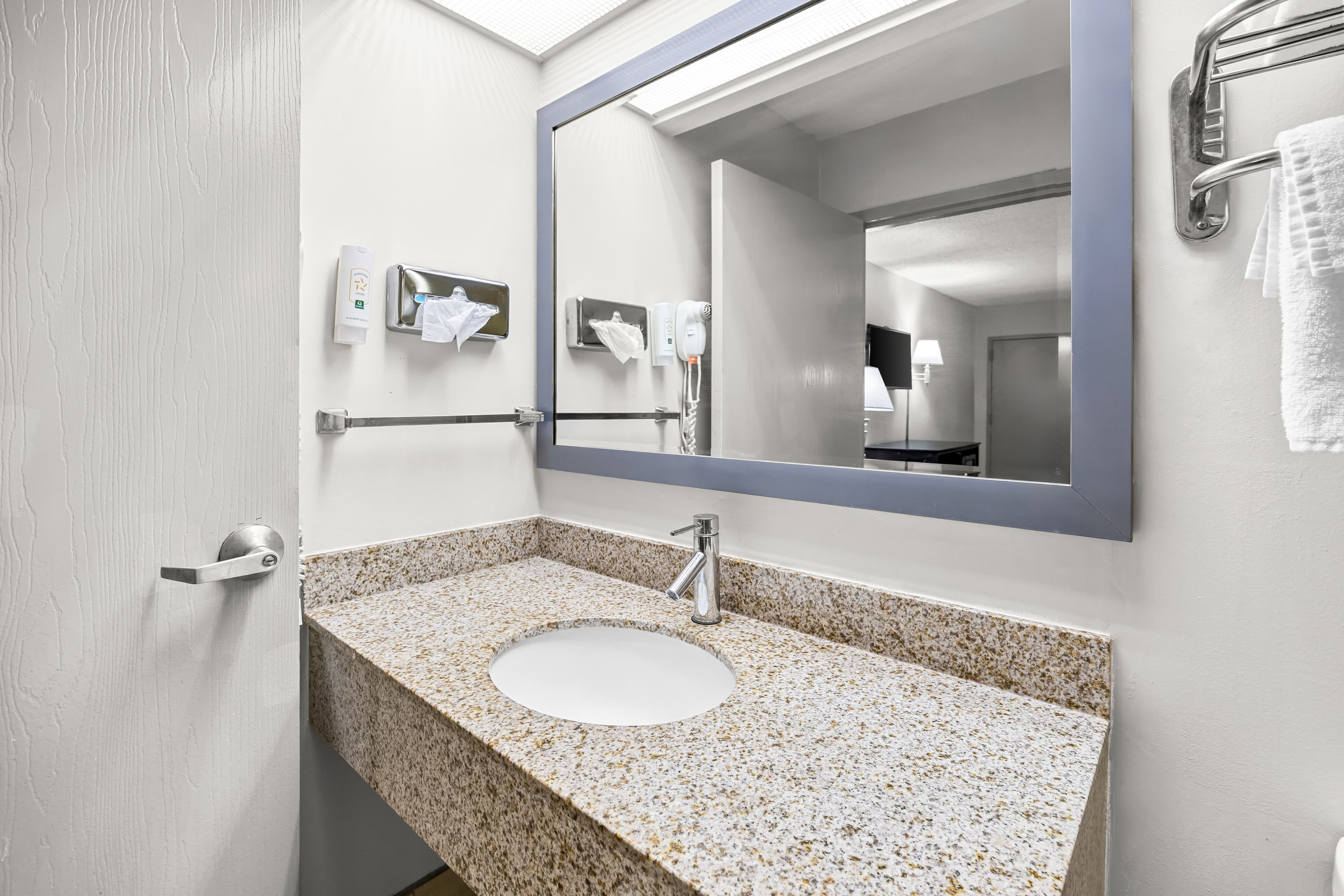 Quality Inn at Albany Mall — 24