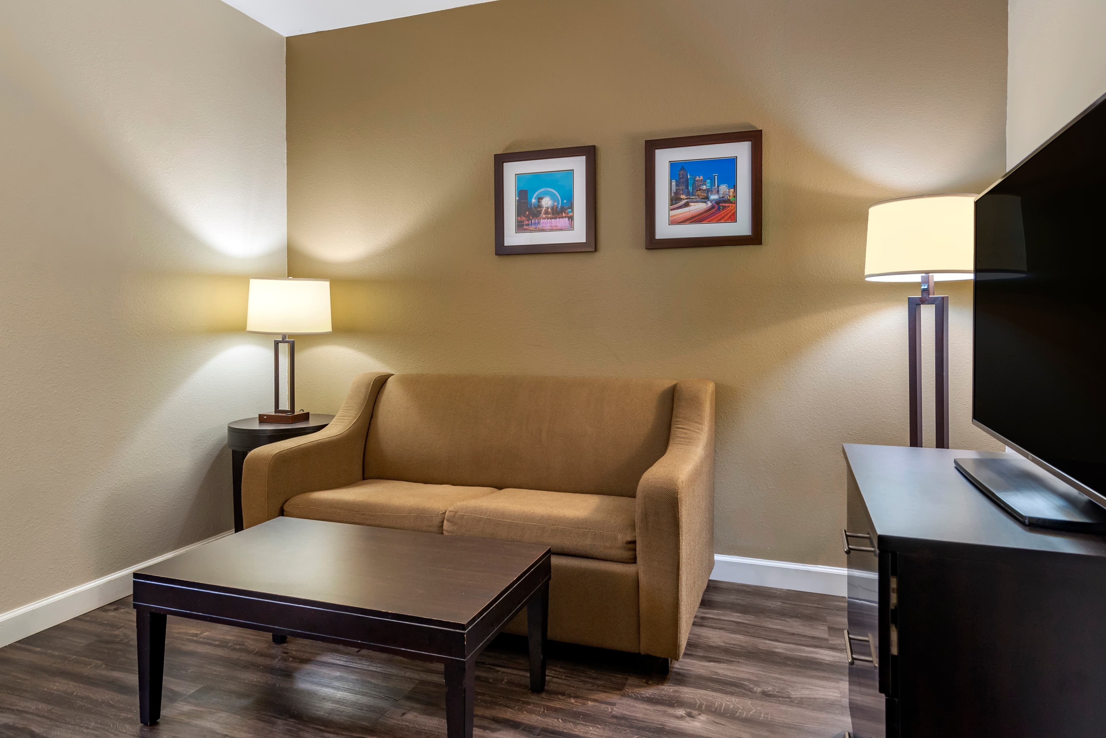 Comfort Inn & Suites near Six Flags — 23