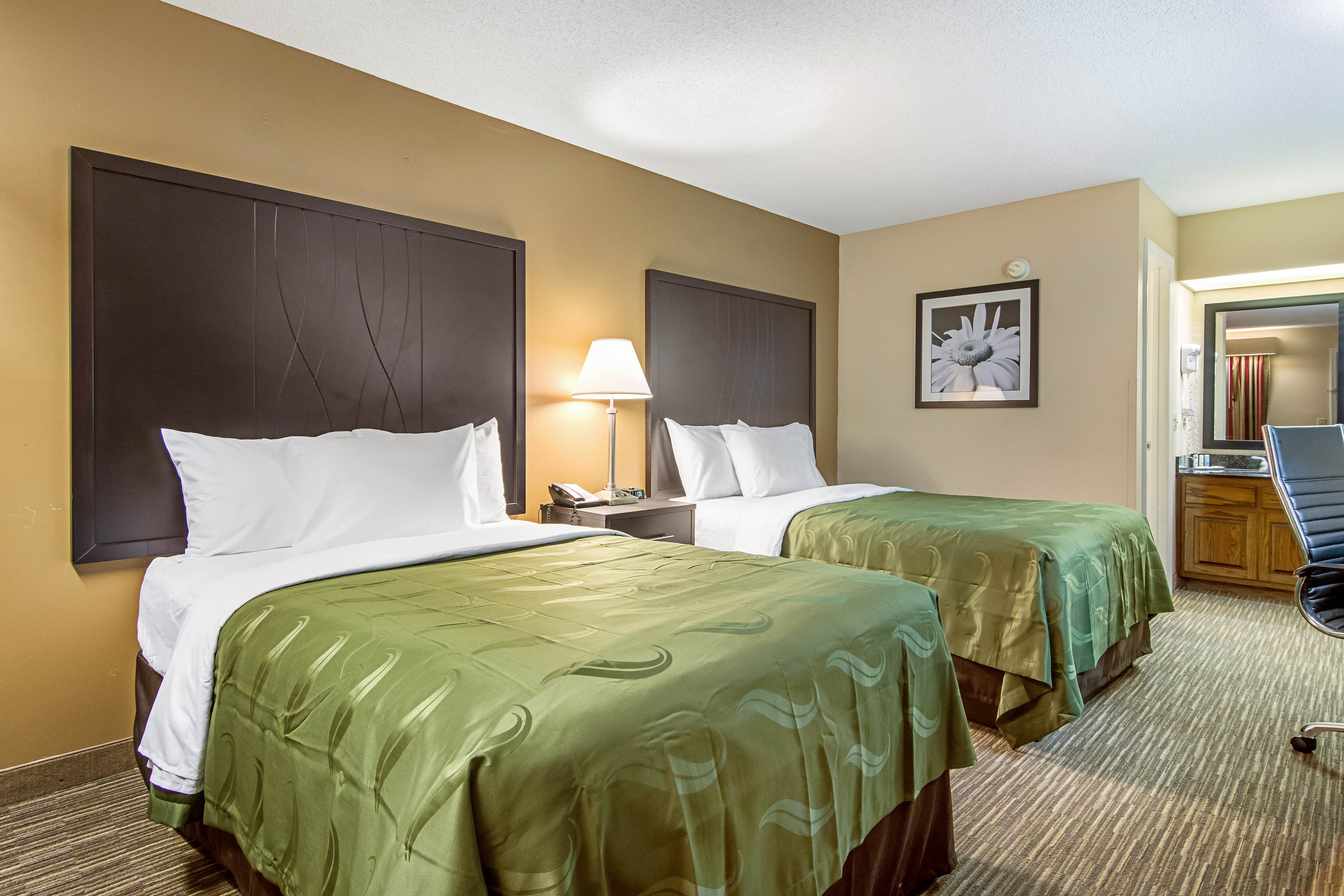 Quality Inn Thomaston - Image 2