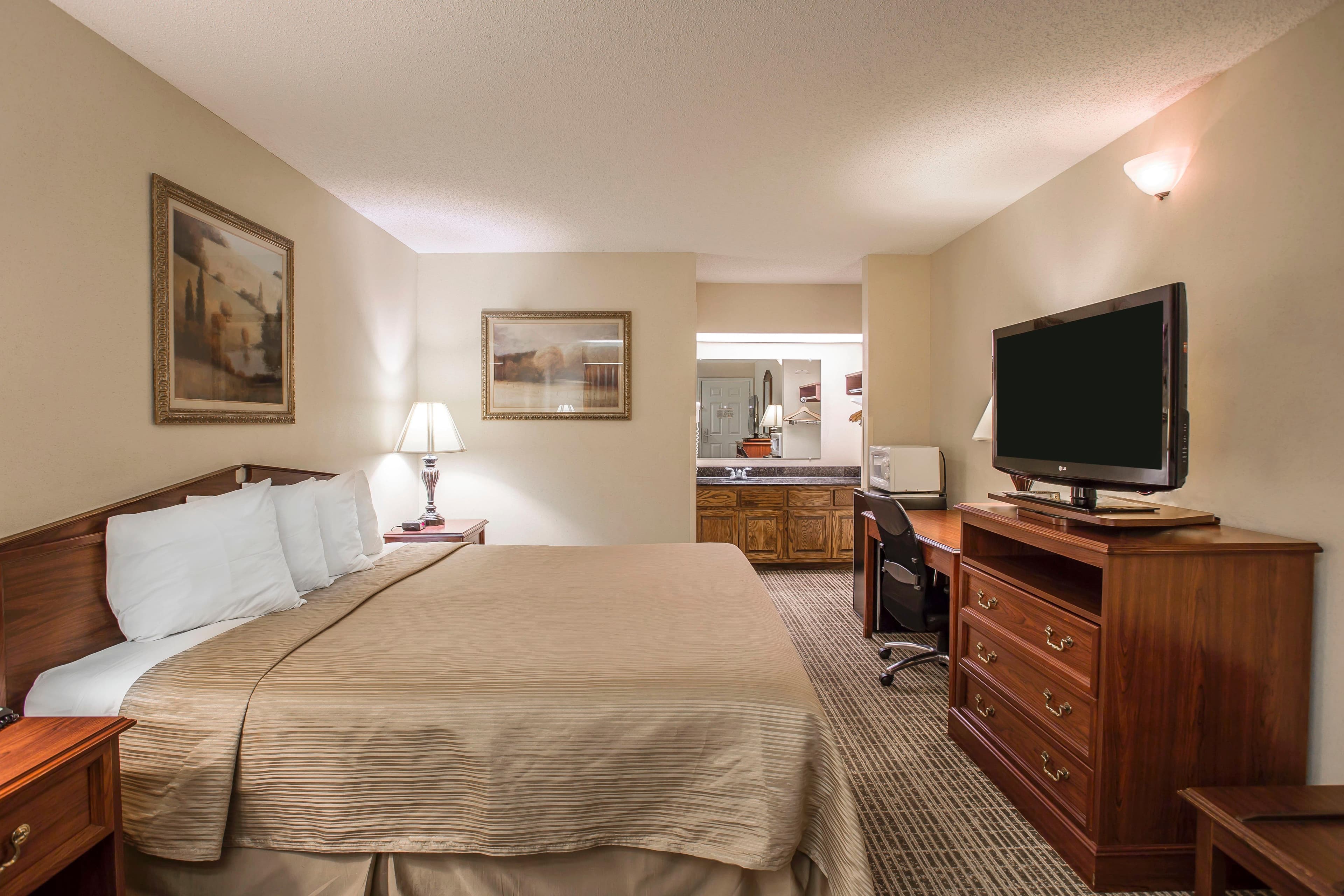 Quality Inn Waynesboro — 6