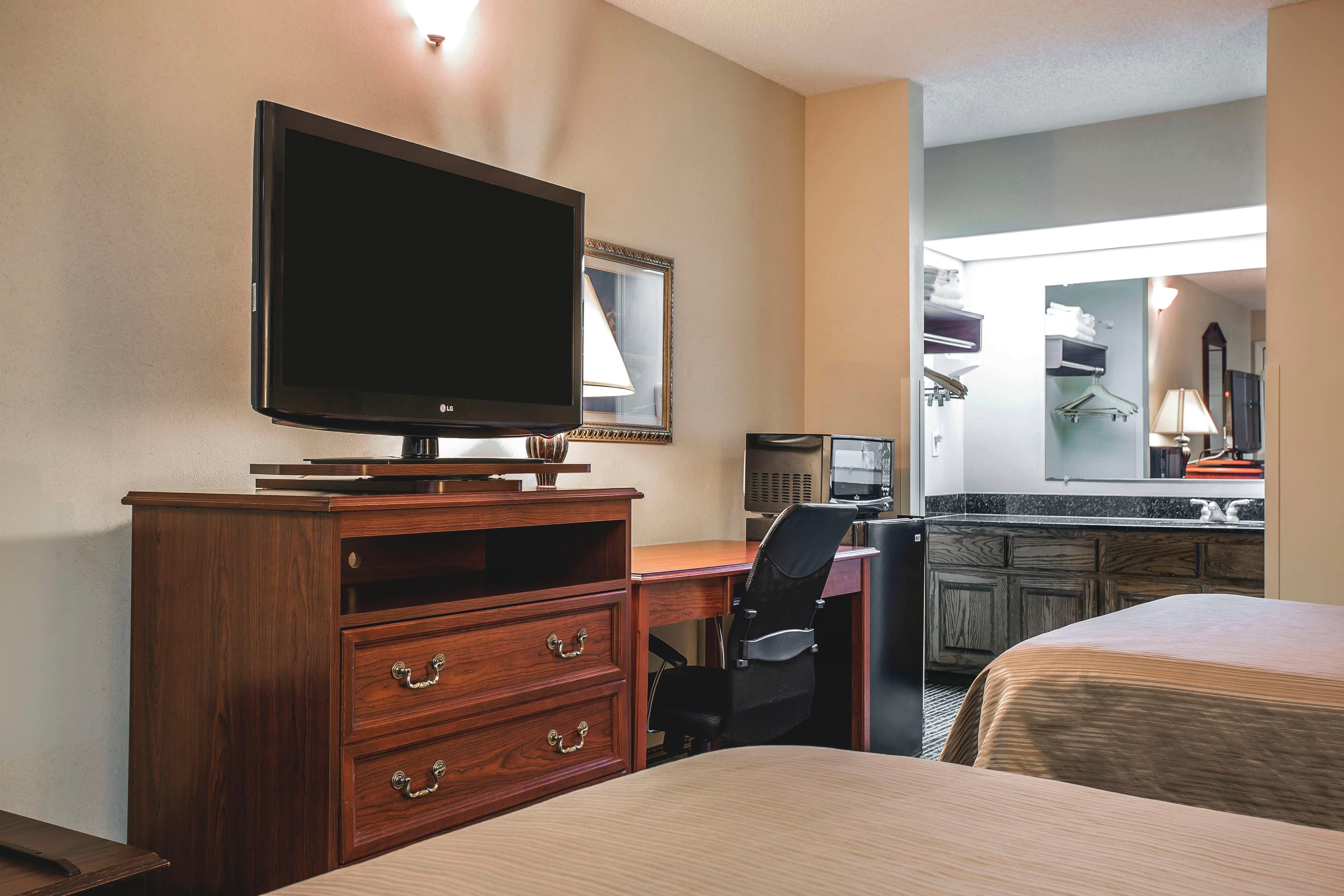 Quality Inn Waynesboro - Image 4