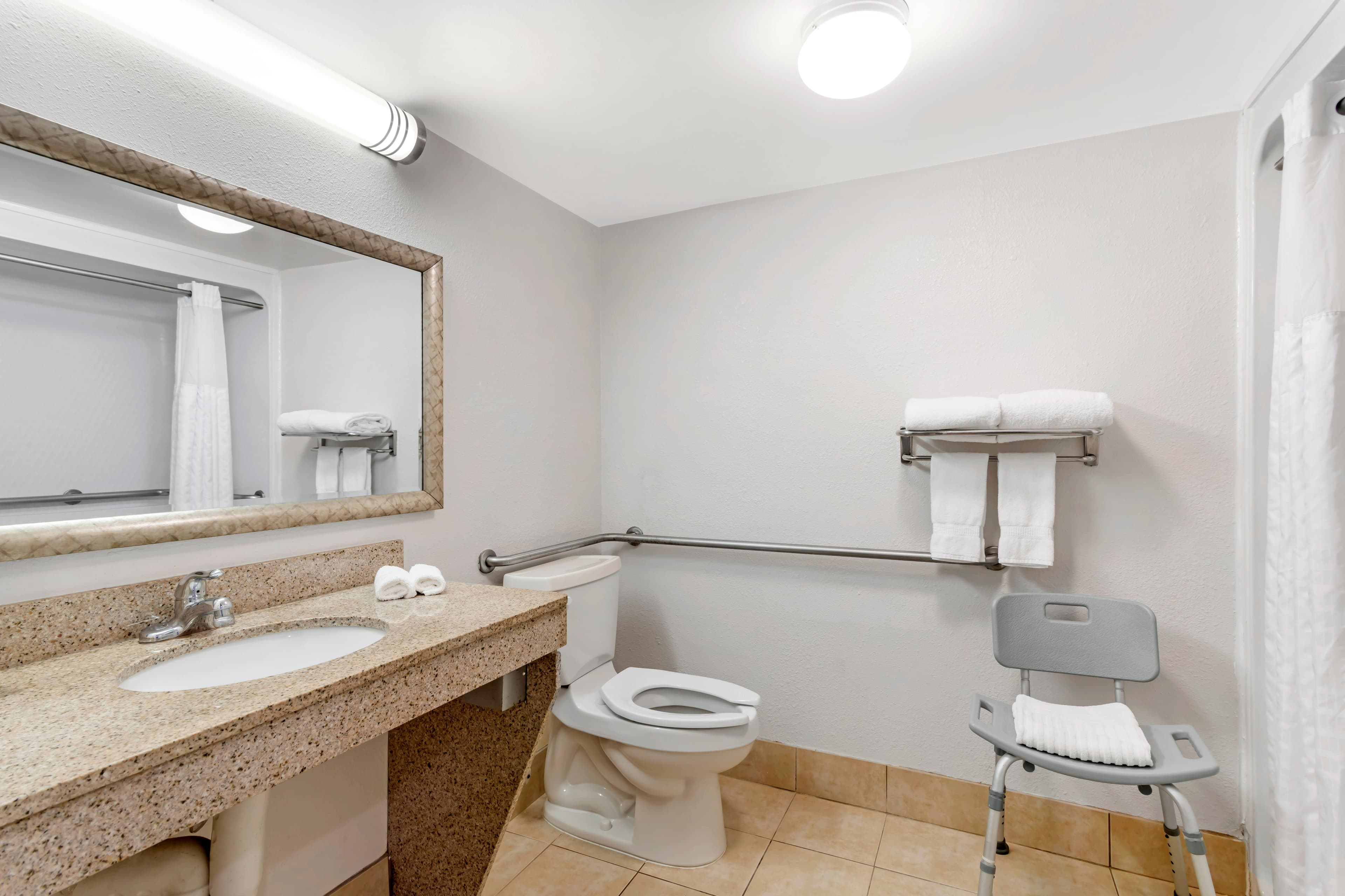 Comfort Inn Alpharetta-Atlanta North — 6