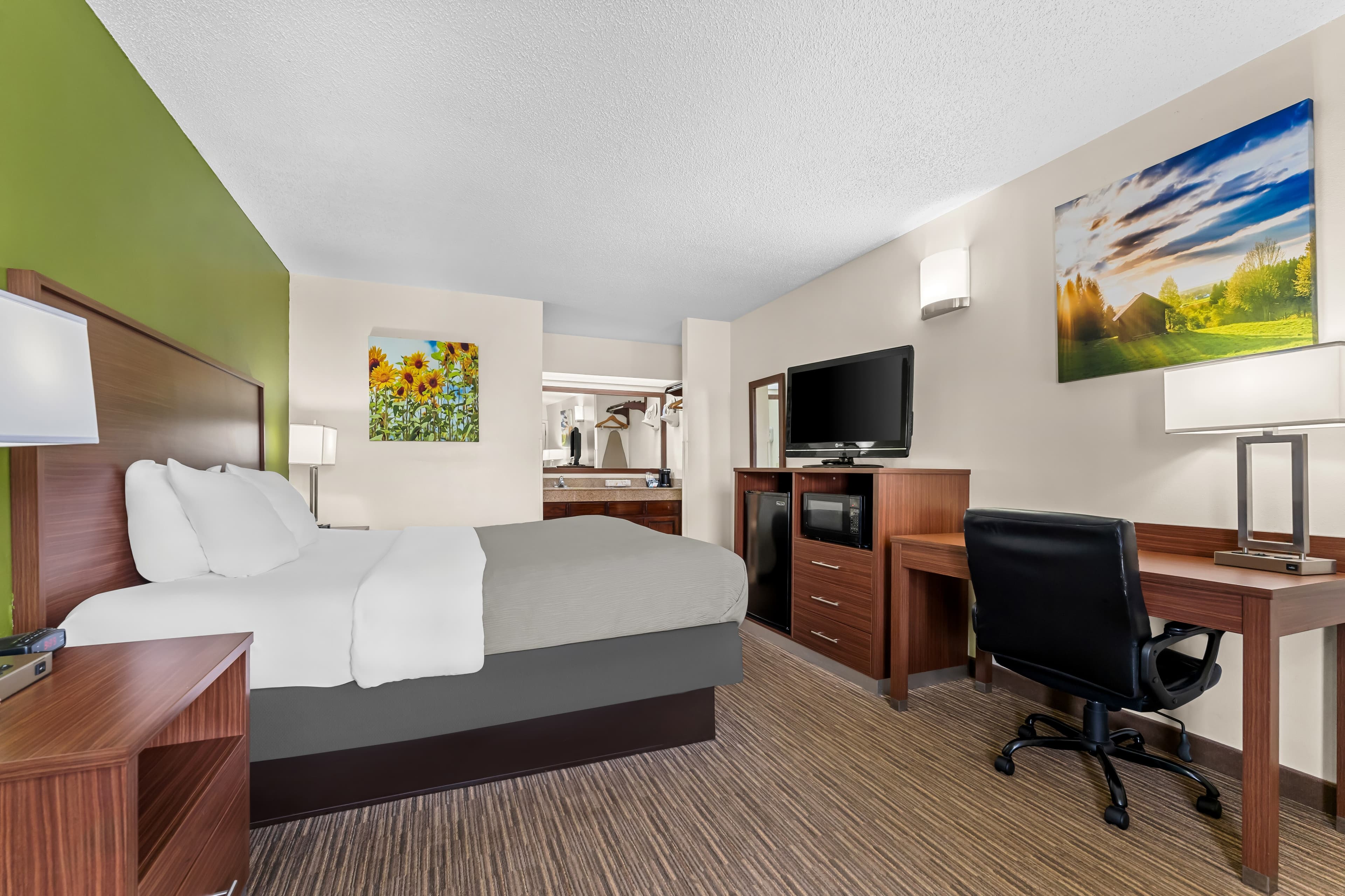 Quality Inn Eastman — 8