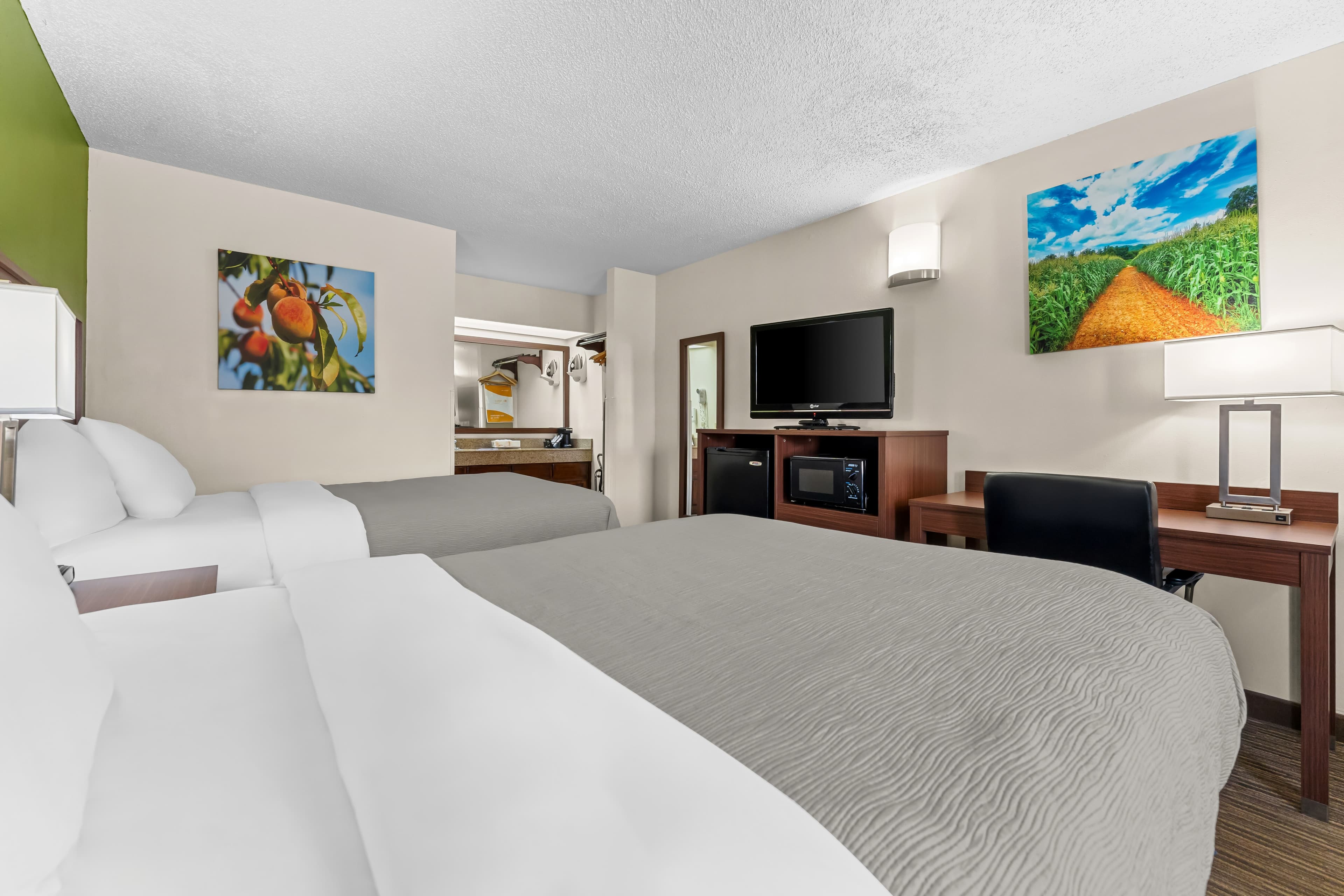 Quality Inn Eastman - Image 3