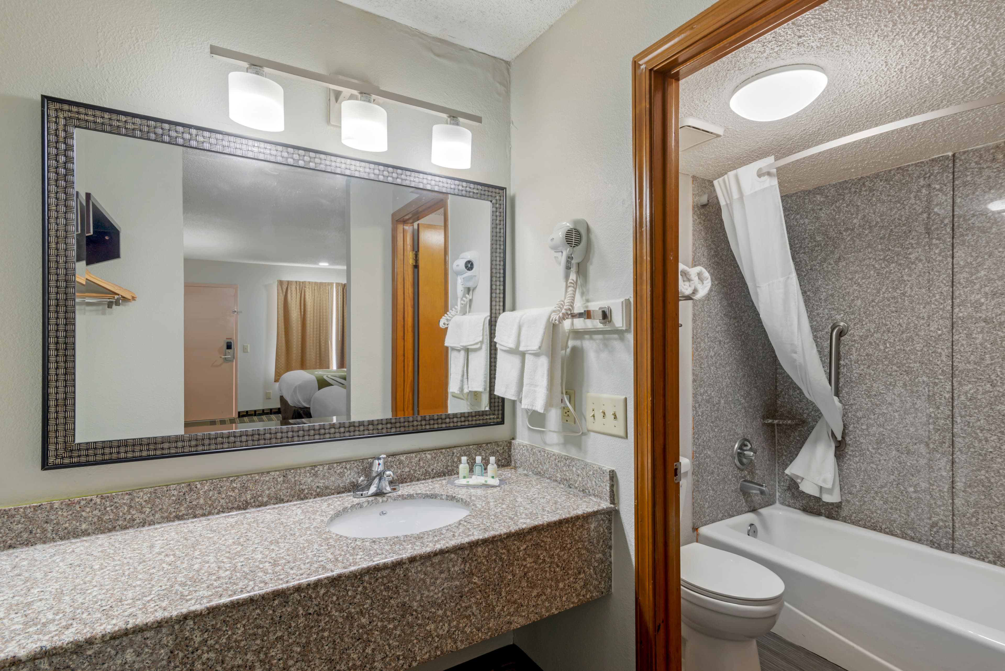 Quality Inn Acworth North — 7